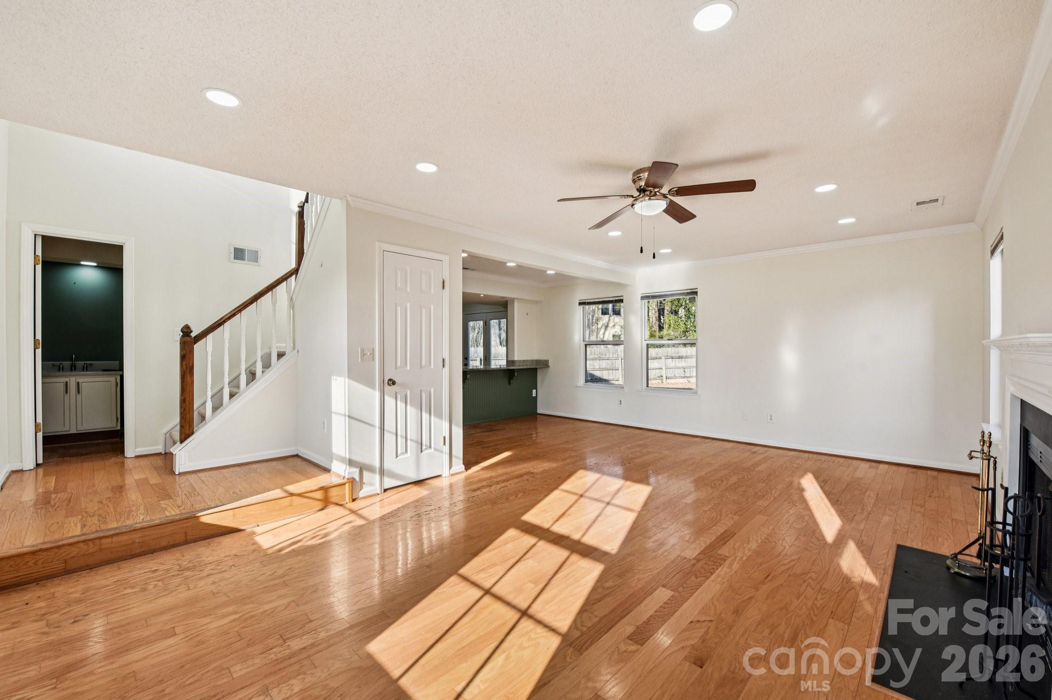 7106 Spring Creek Lane