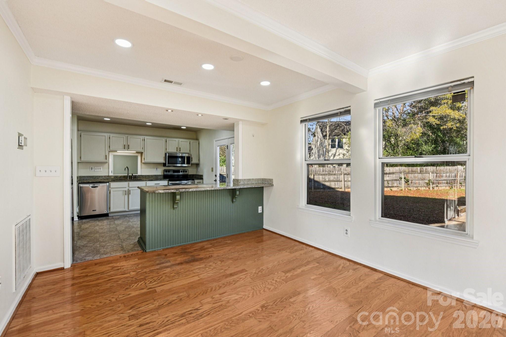 Olde Whitehall - Residential