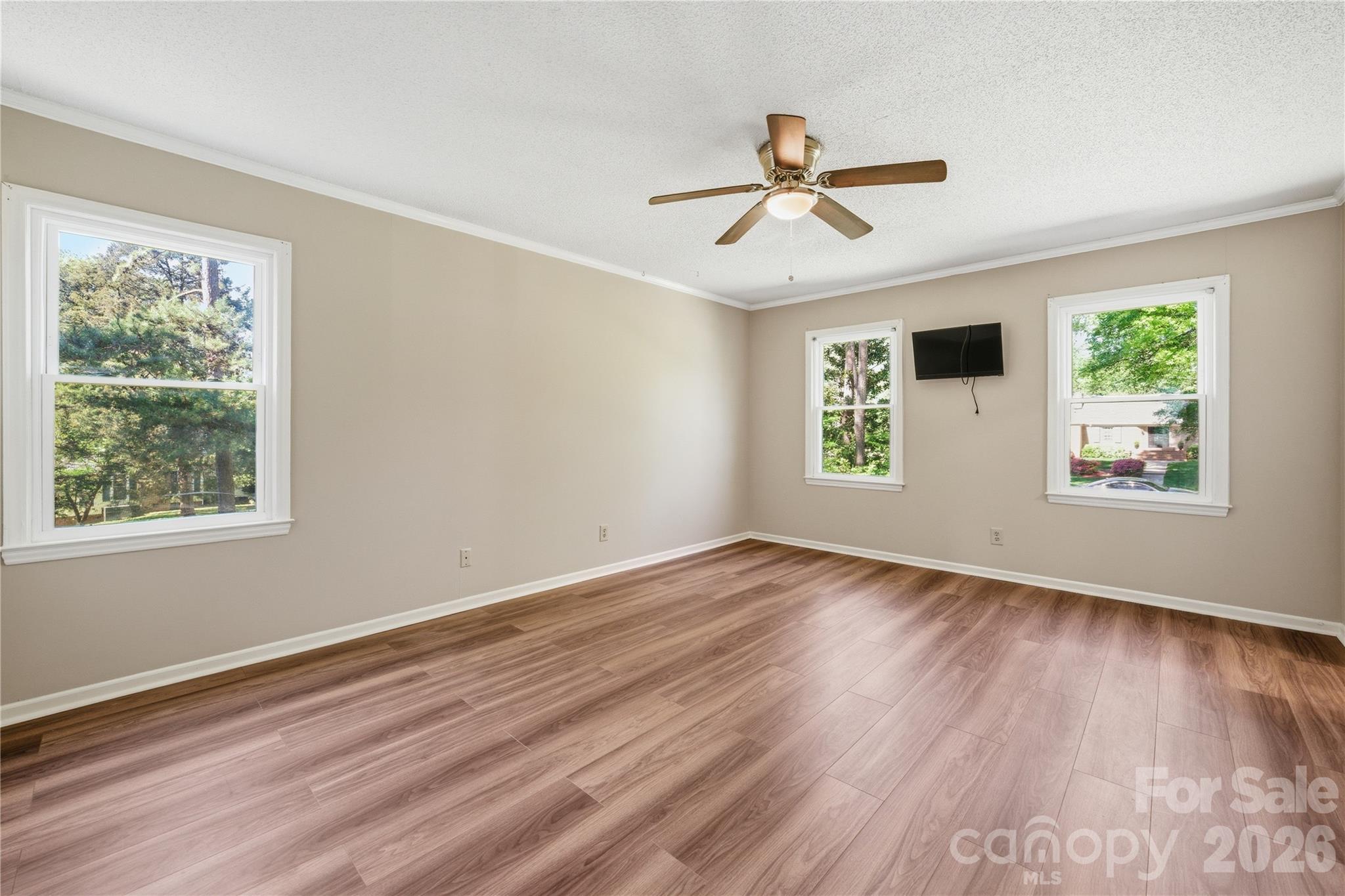 SWAN MEADOWS - Residential