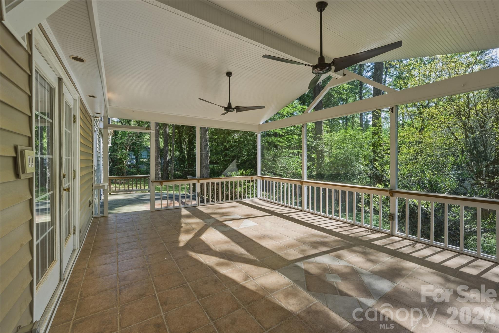 SWAN MEADOWS - Residential