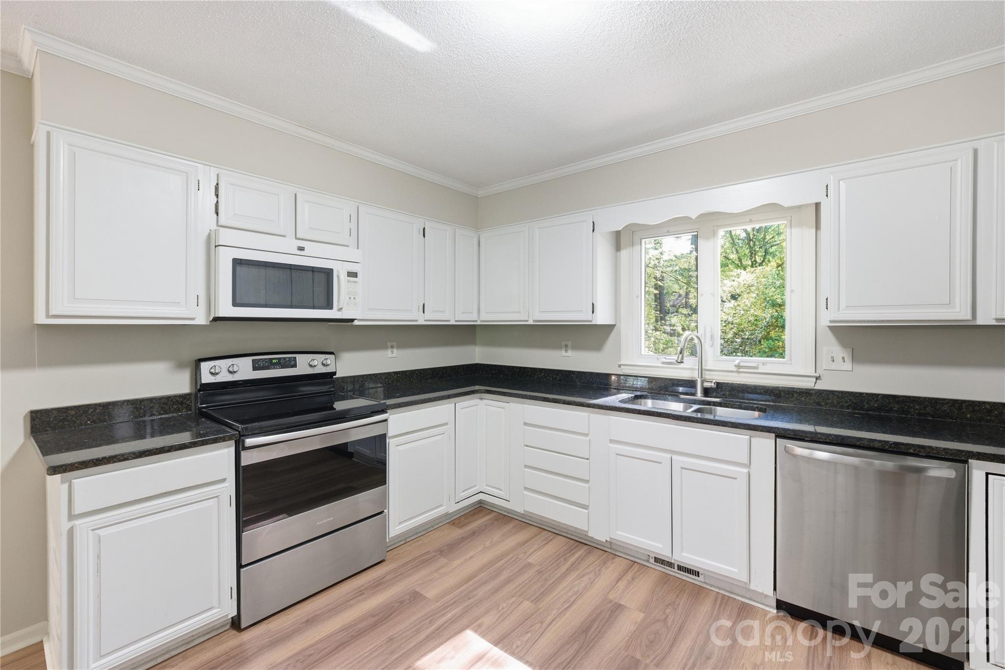 SWAN MEADOWS - Residential