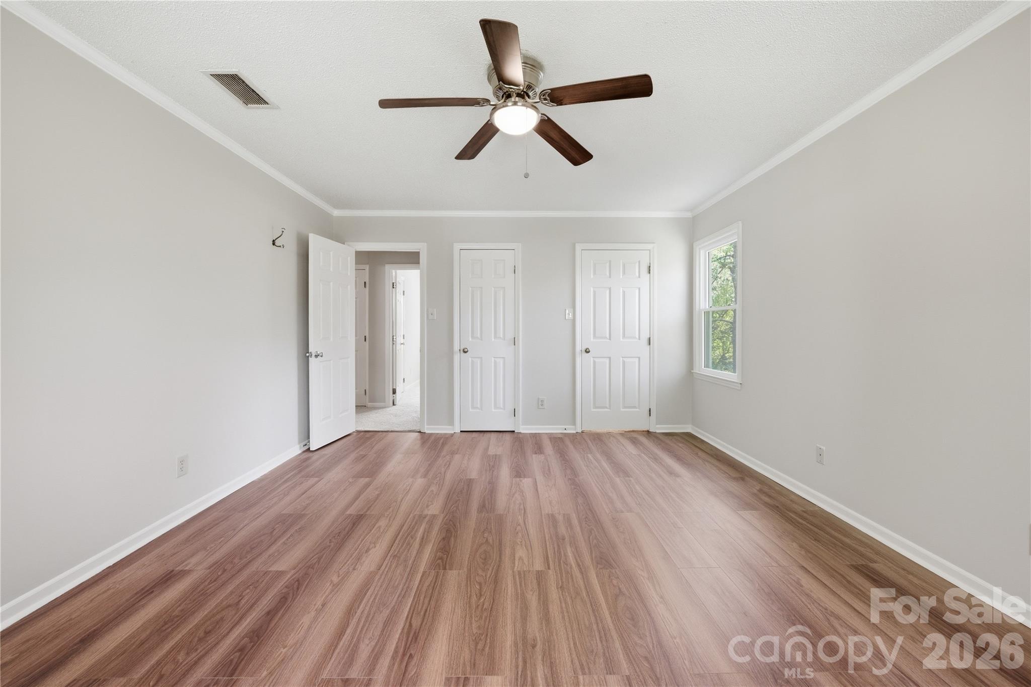 SWAN MEADOWS - Residential