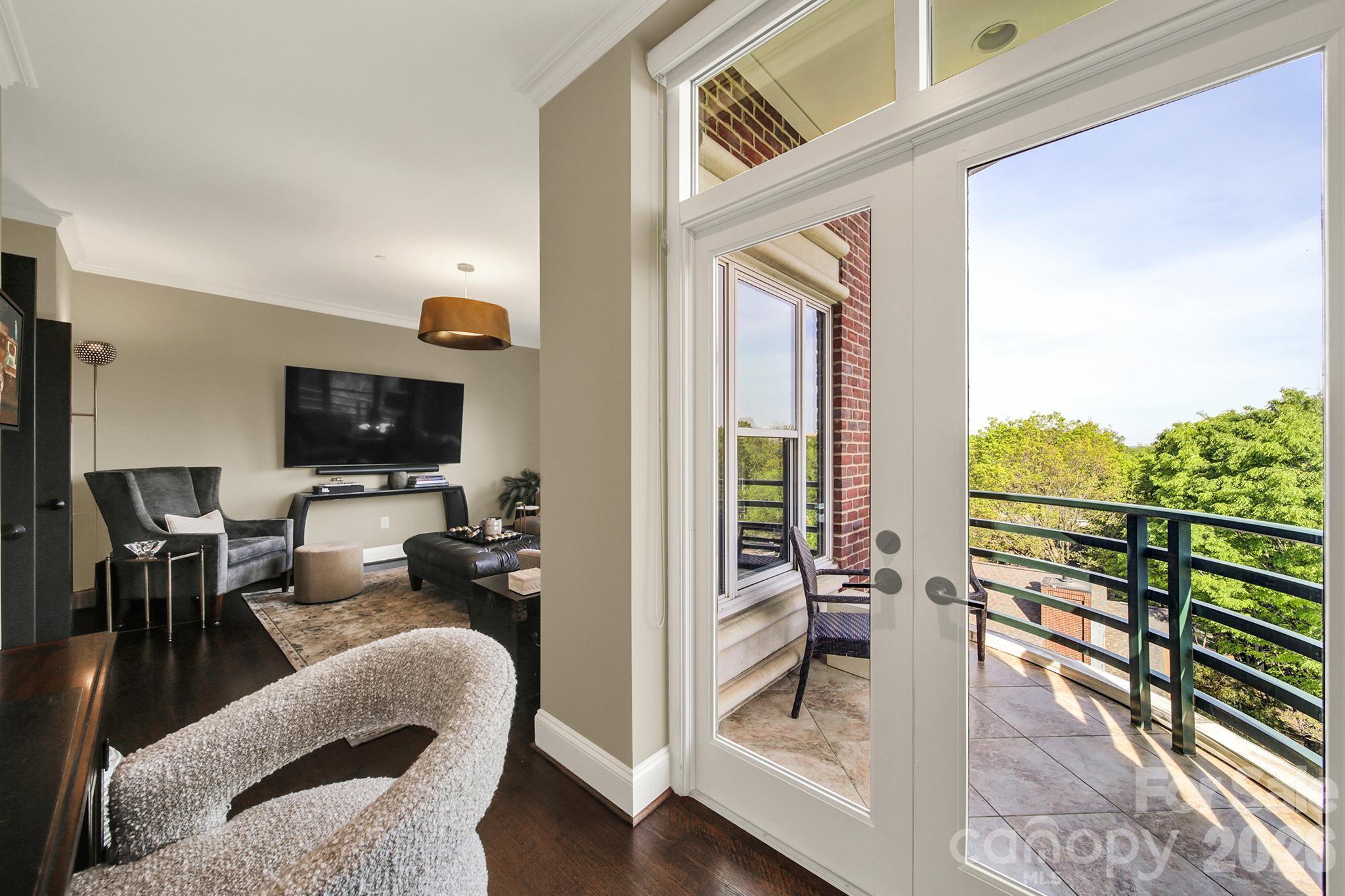 400 North Church - Residential