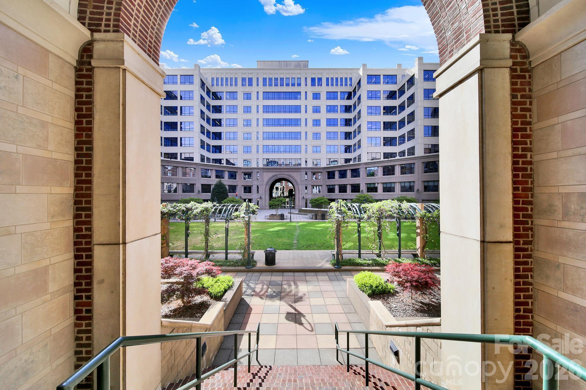 400 North Church - Residential