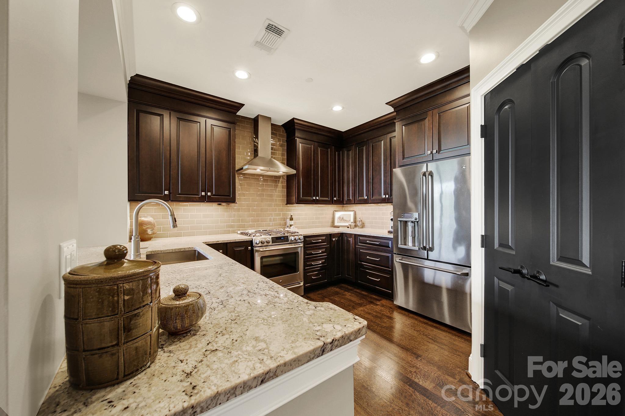 400 North Church - Residential