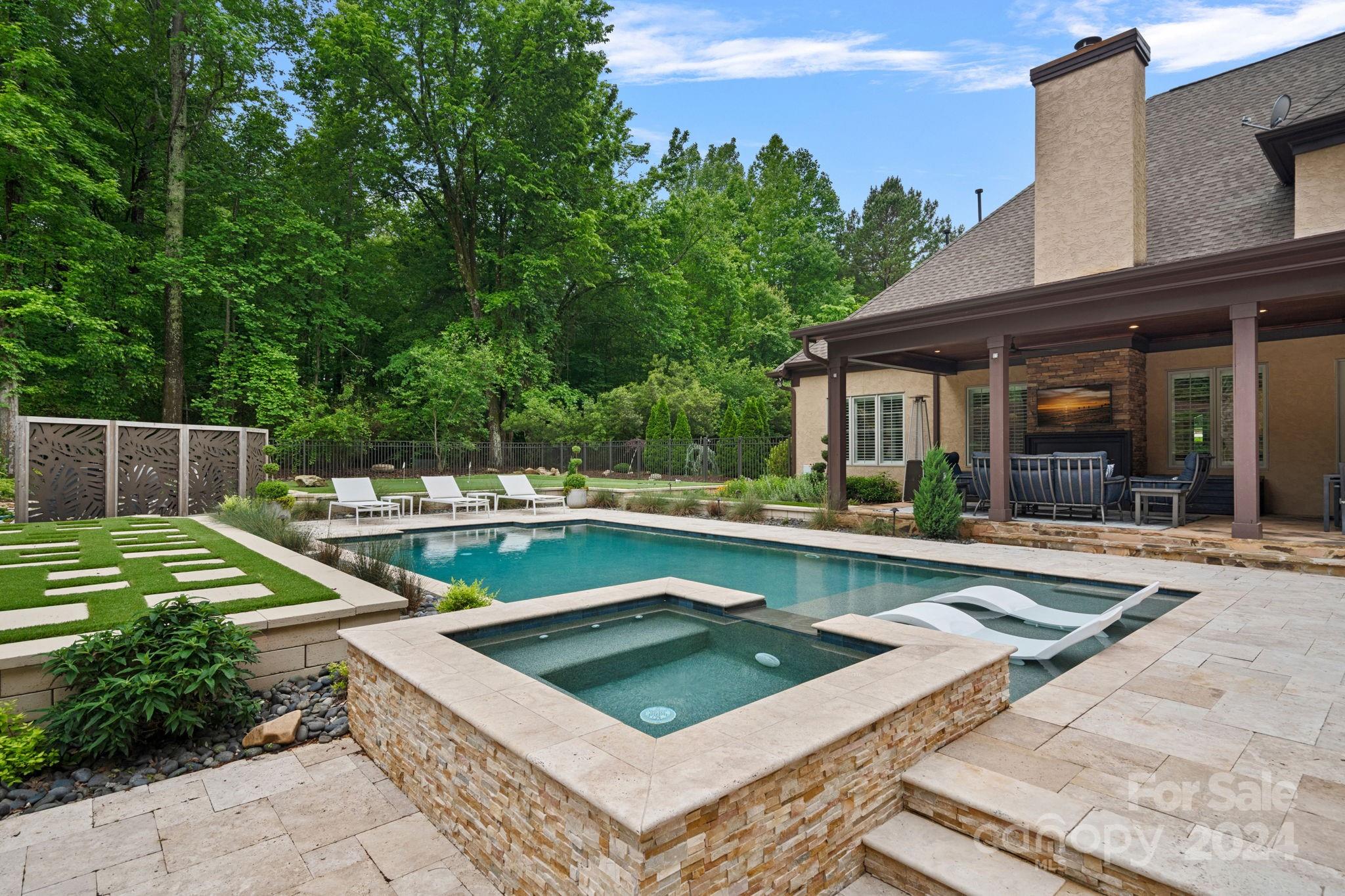 Royal Oaks - Residential