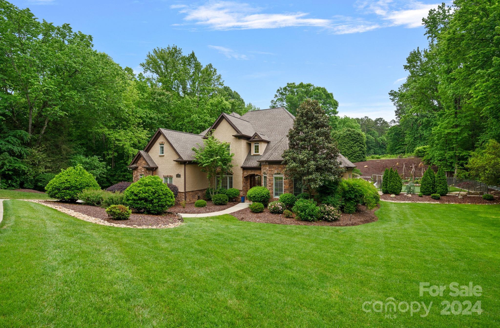 Royal Oaks - Residential