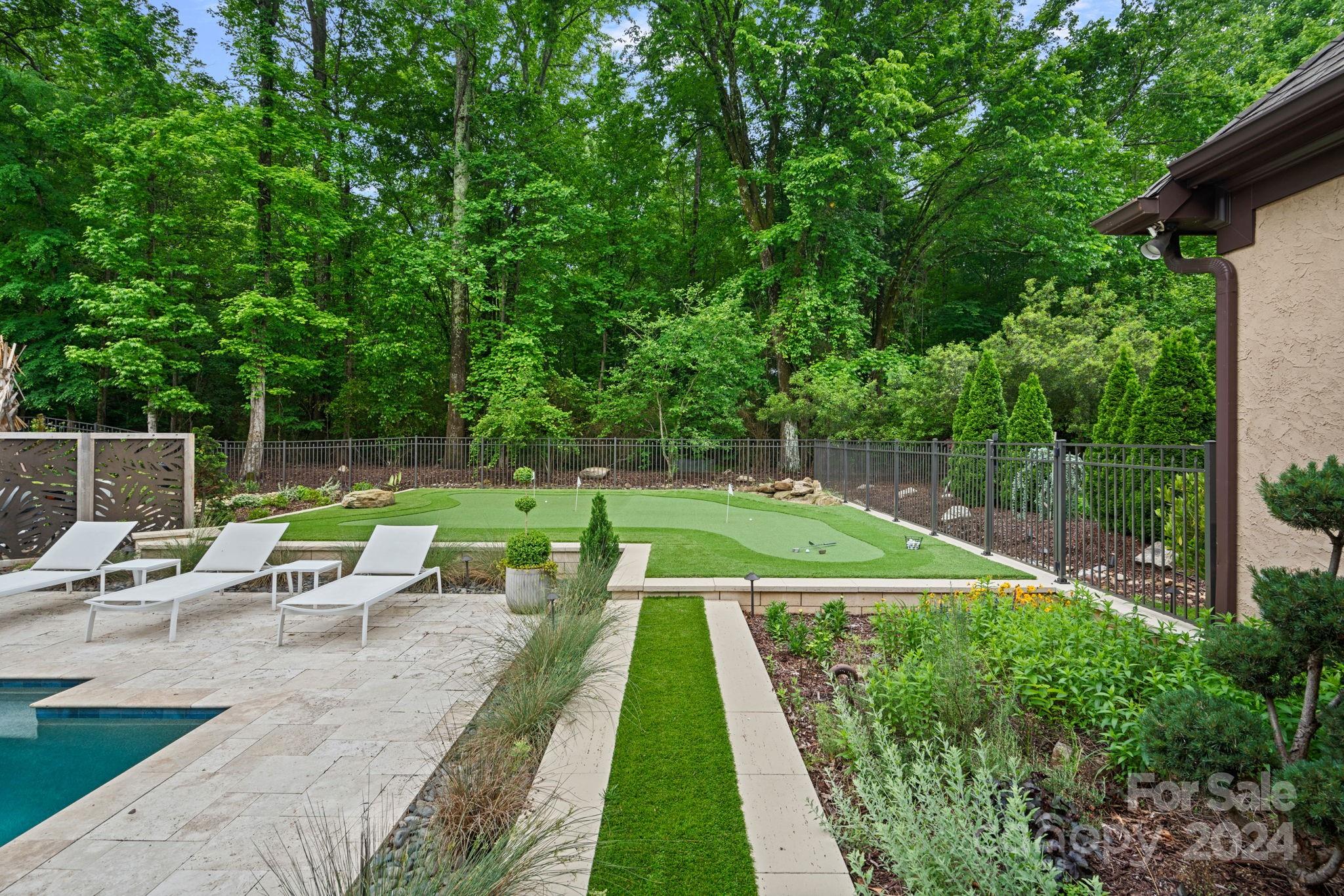 Royal Oaks - Residential