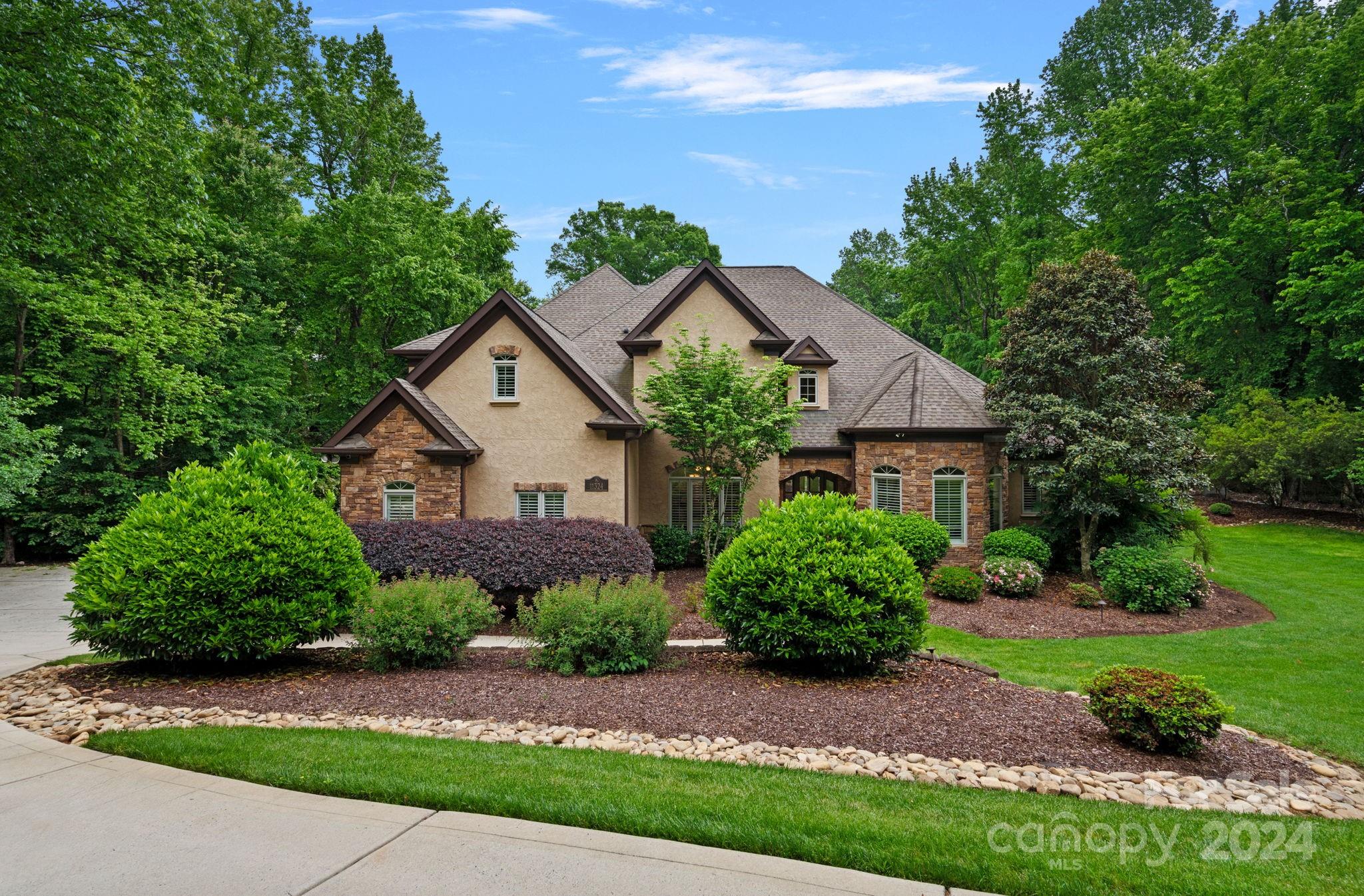 Royal Oaks - Residential