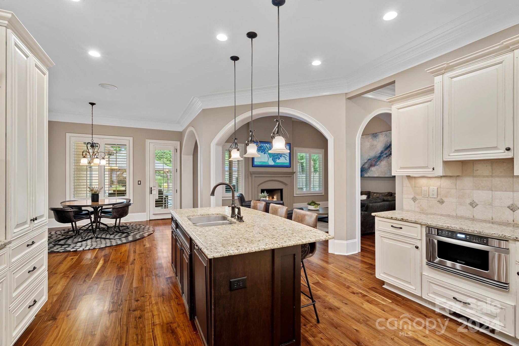 Royal Oaks - Residential