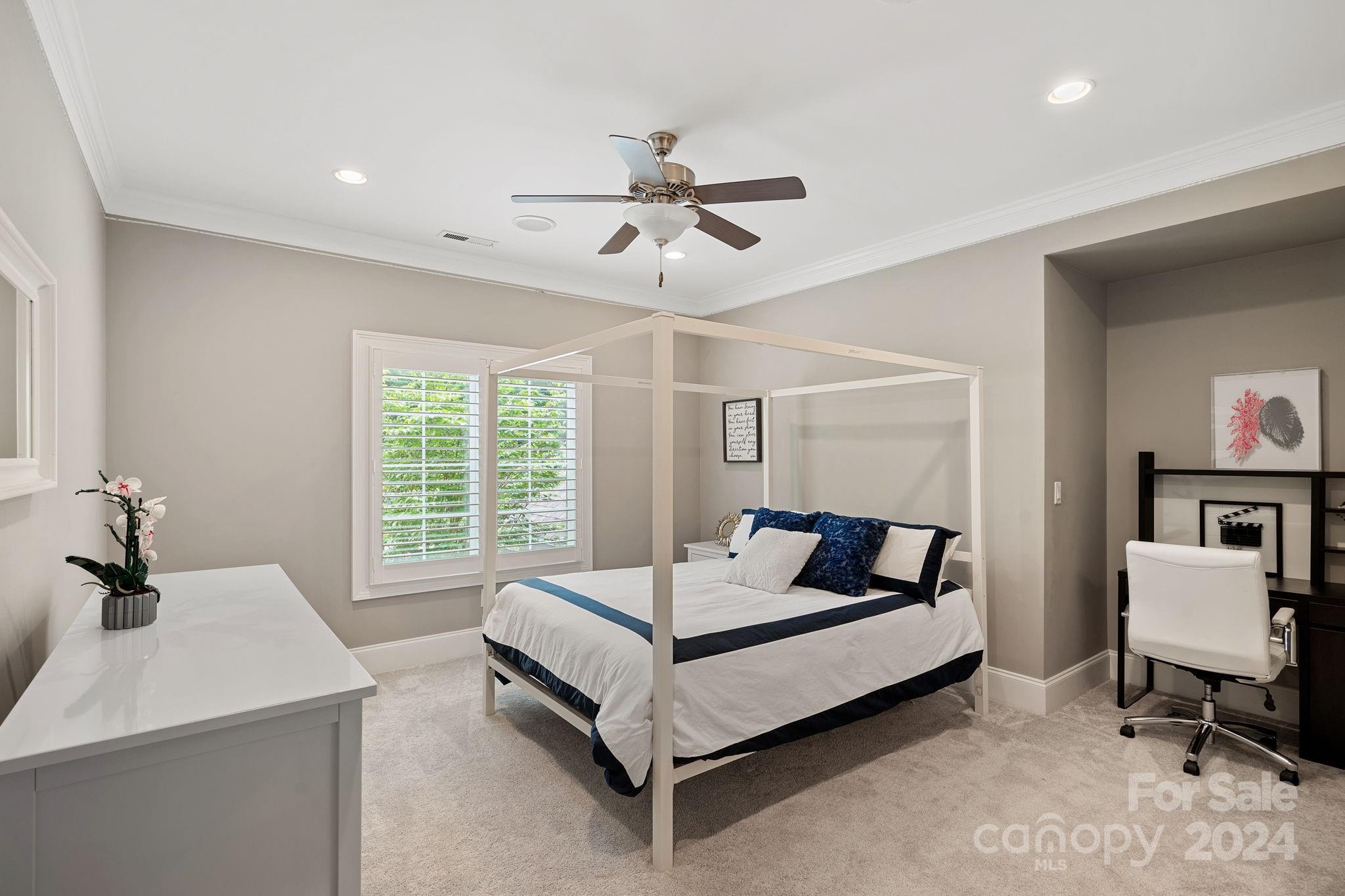 Royal Oaks - Residential