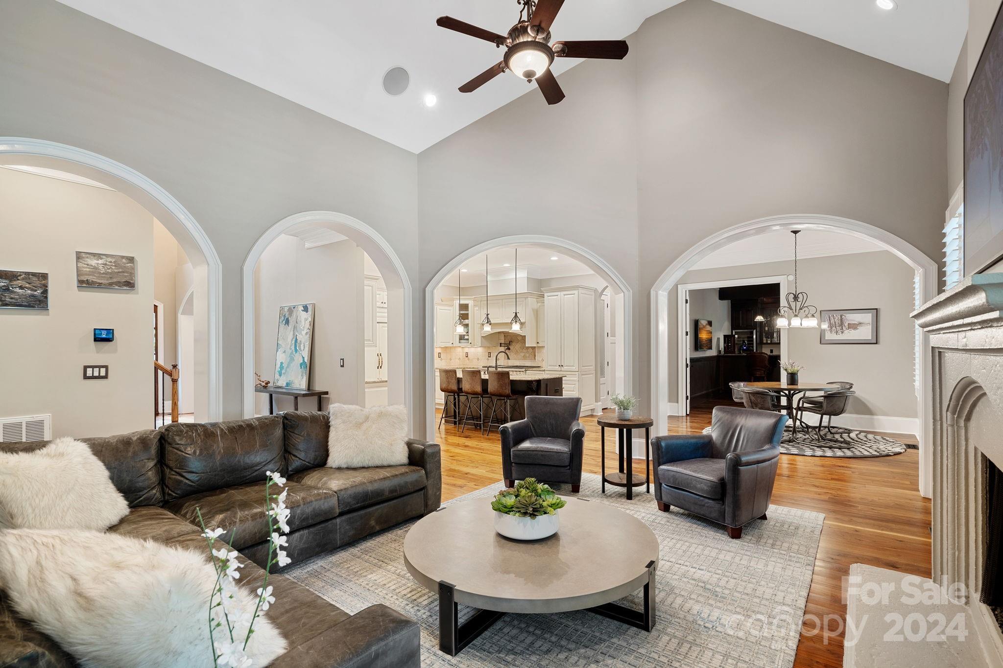 Royal Oaks - Residential