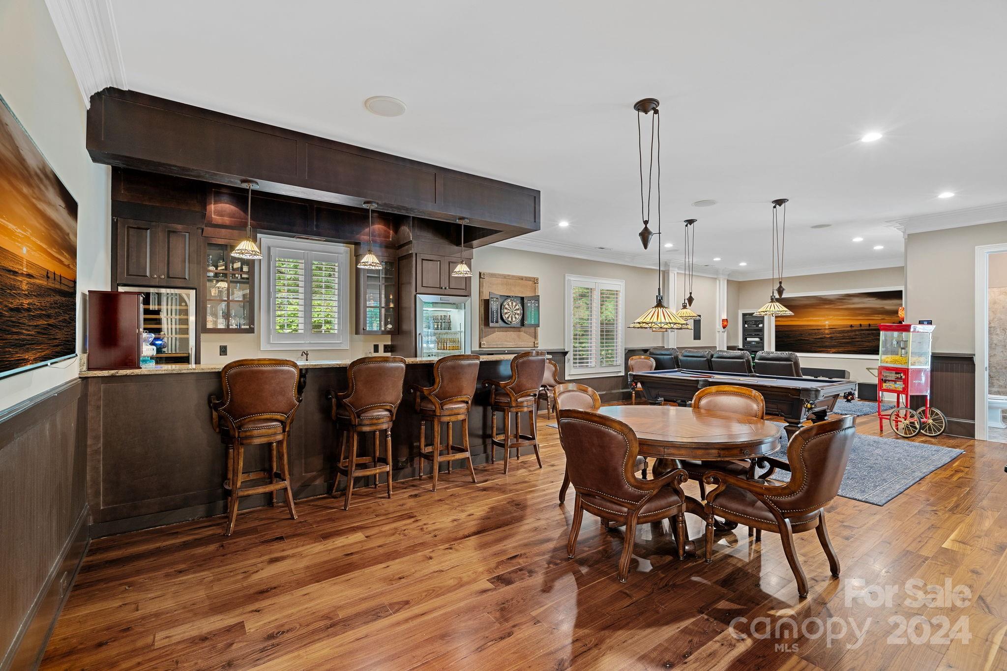 Royal Oaks - Residential