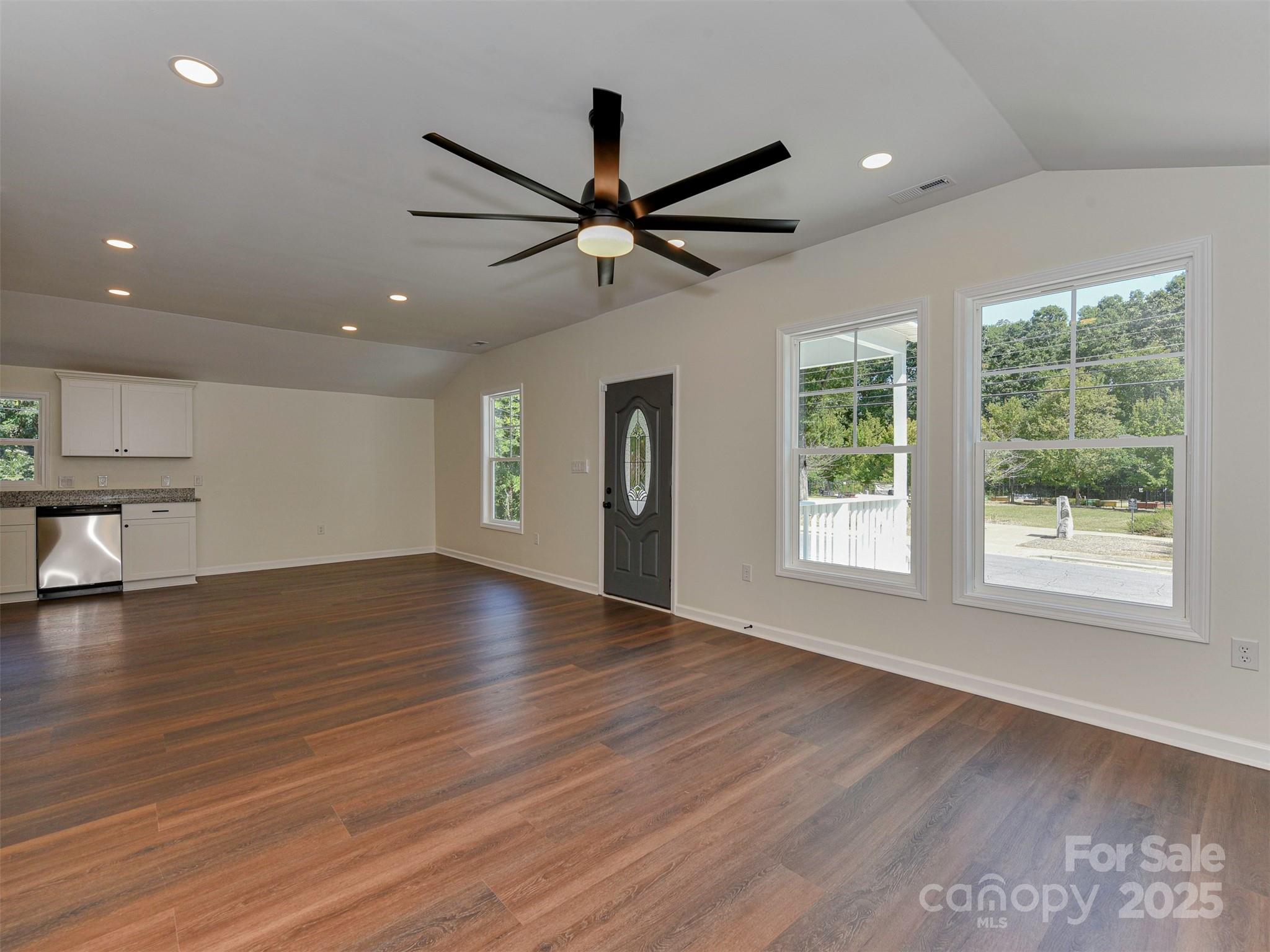 3204 Amay James Avenue