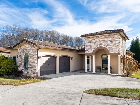 10 Pacifico Drive Asheville NC 28806