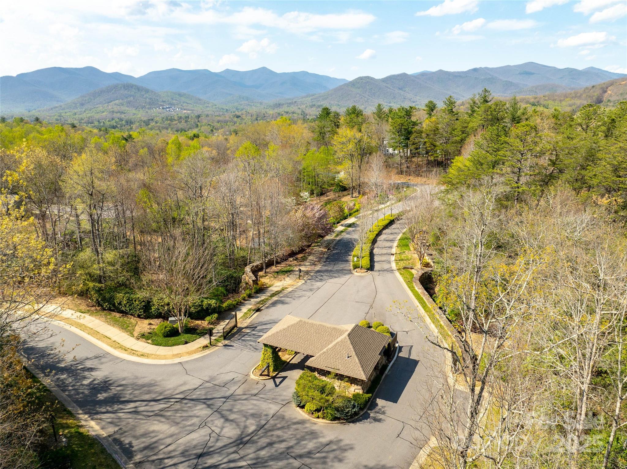 The Settings Of Black Mountain - Land