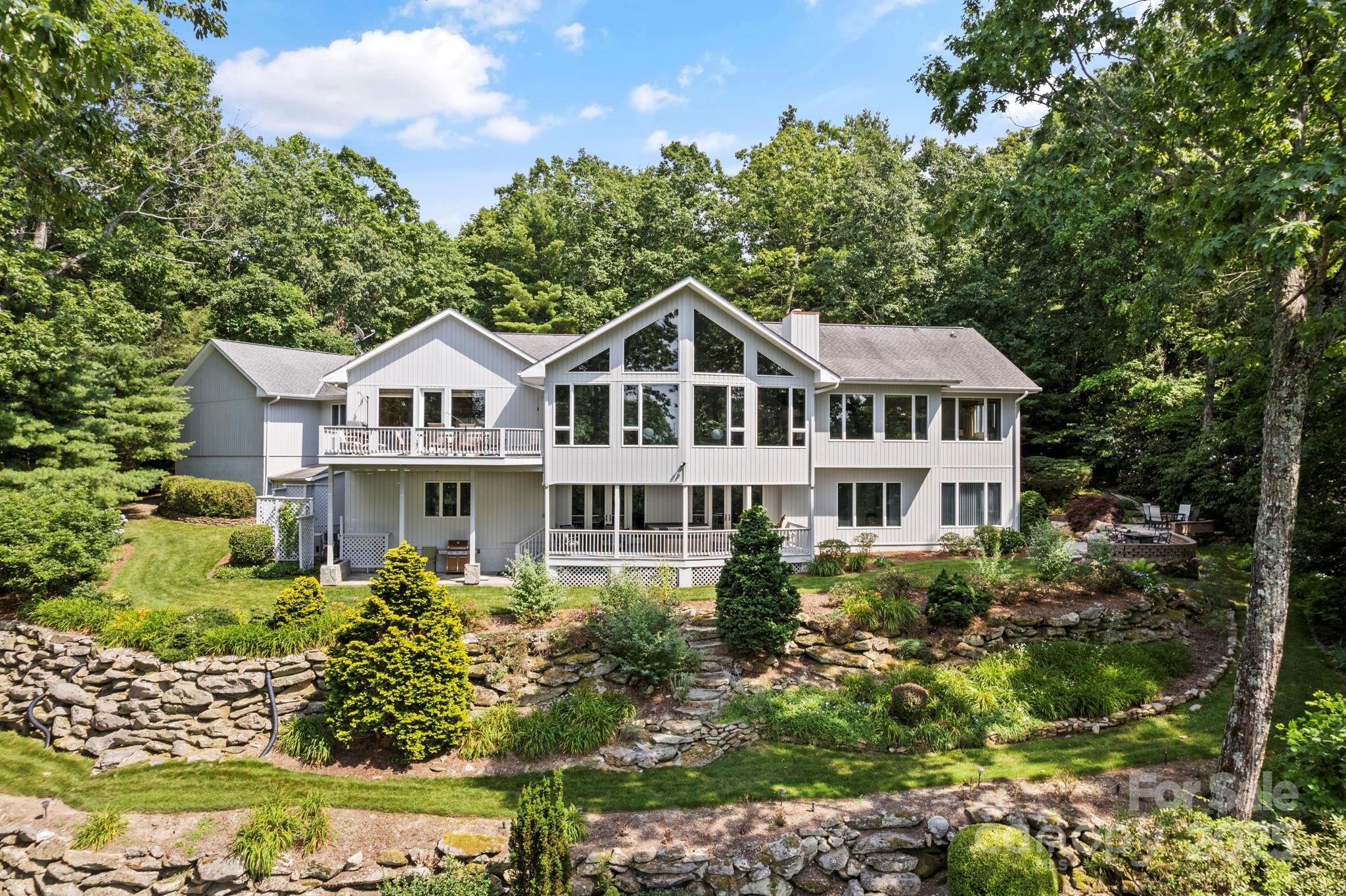 101 Beckwood Court