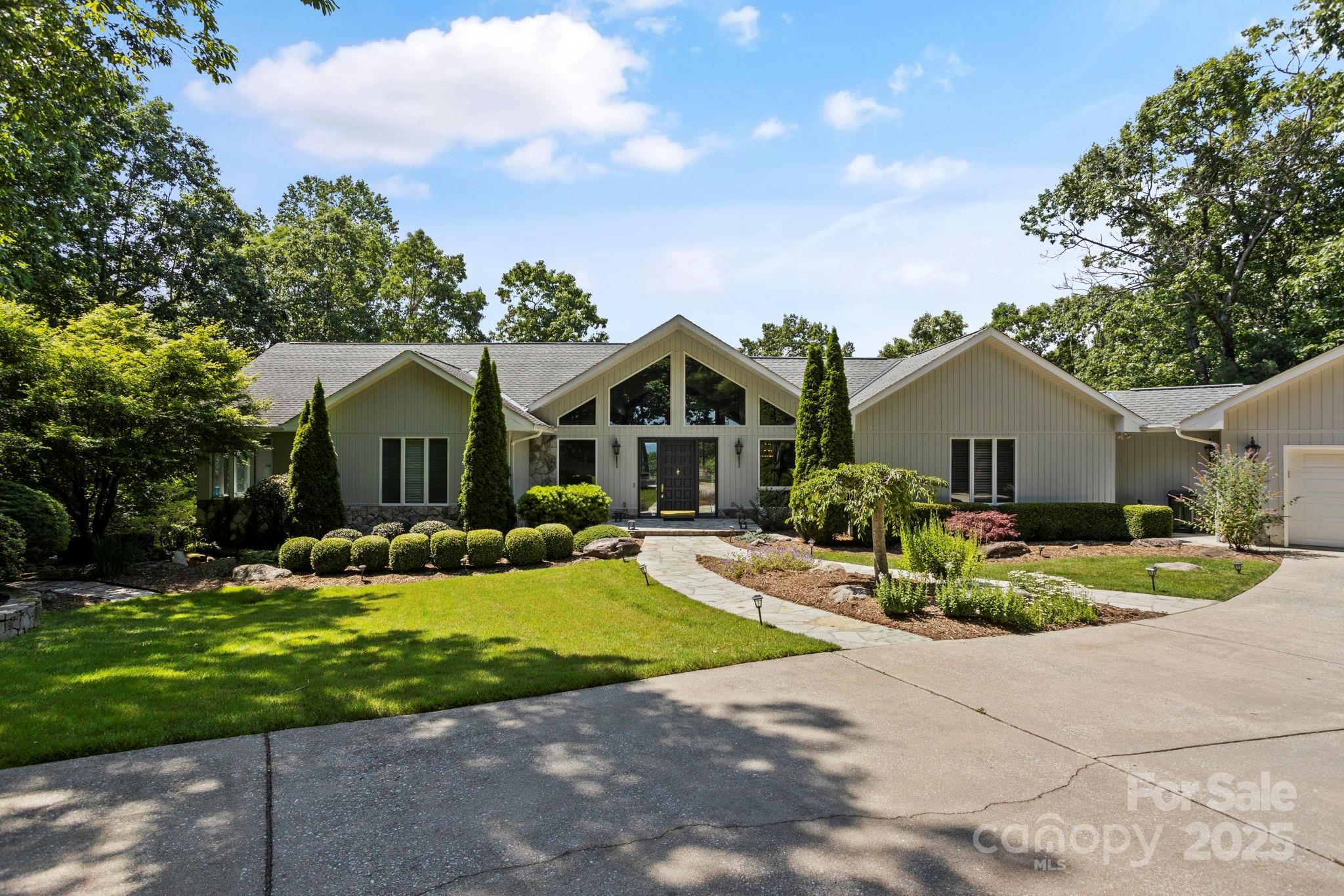 101 Beckwood Court