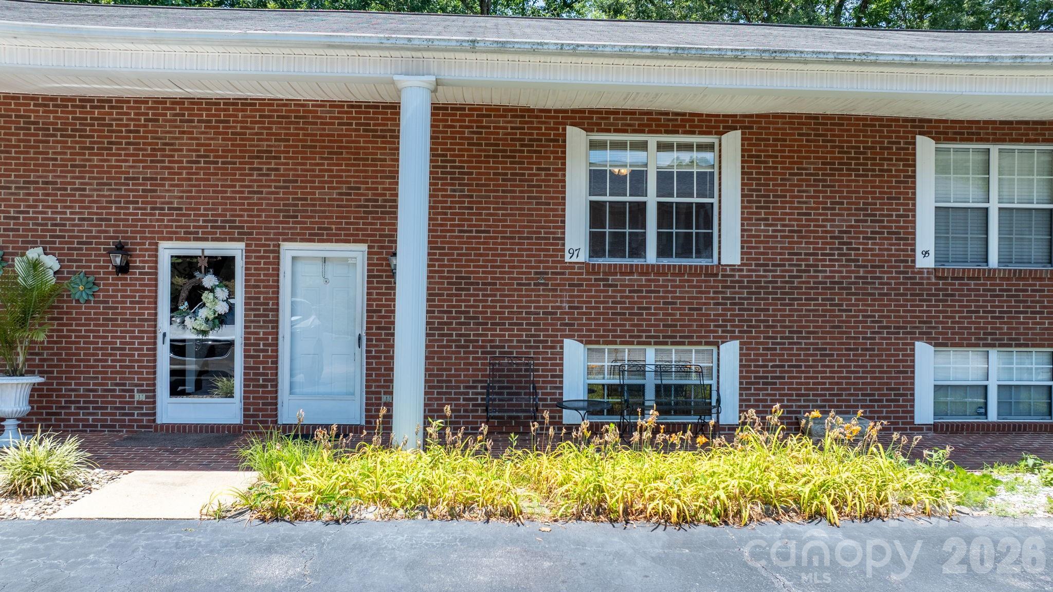 75 Laurelwood Drive 97