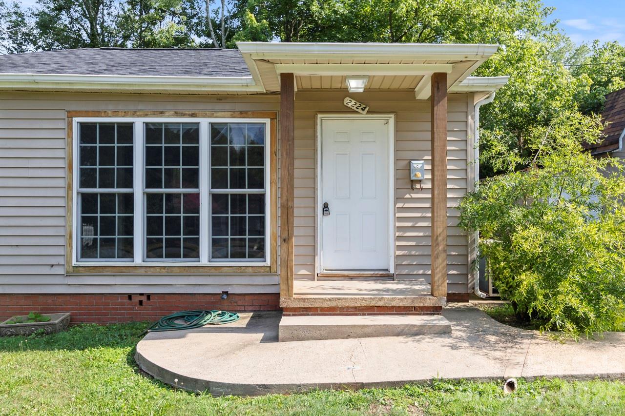2224 Catawba Heights