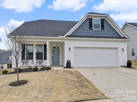 Photo of 7677 Tanglewood Way, Denver, NC 28037 (MLS # 4350354)