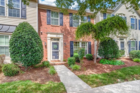 Photo of 8261 Bridgegate Drive, Huntersville, NC 28078 (MLS # 4406688)