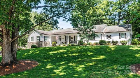 A home in Hickory