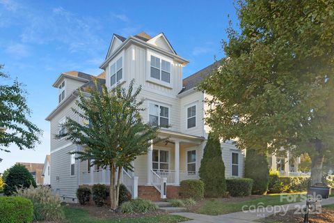 2307 Lochview Street Pineville NC 28134