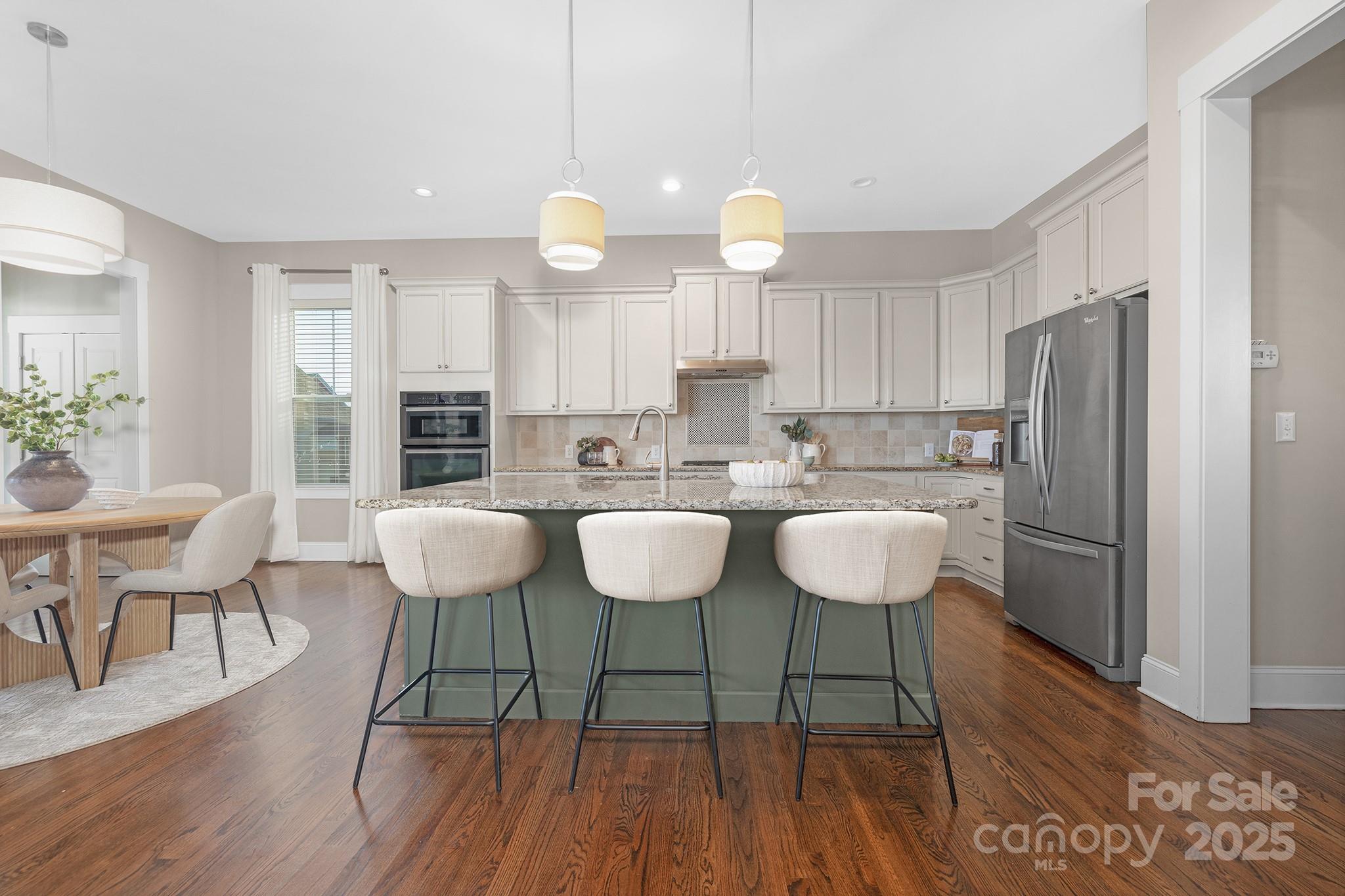 2307 Lochview Street