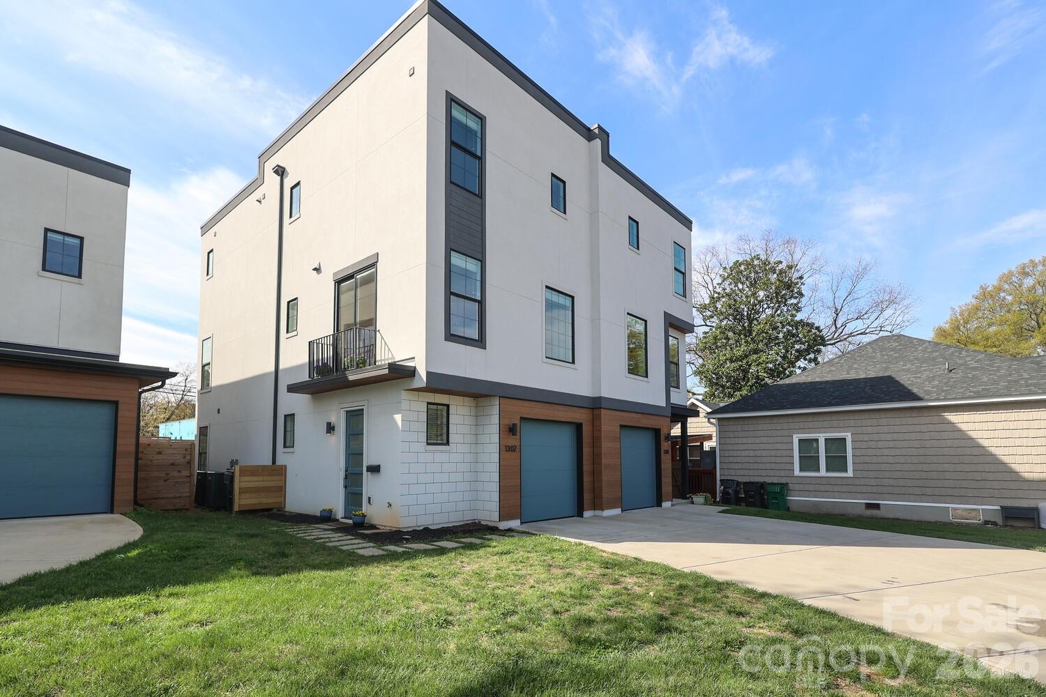 Elizabeth - Residential