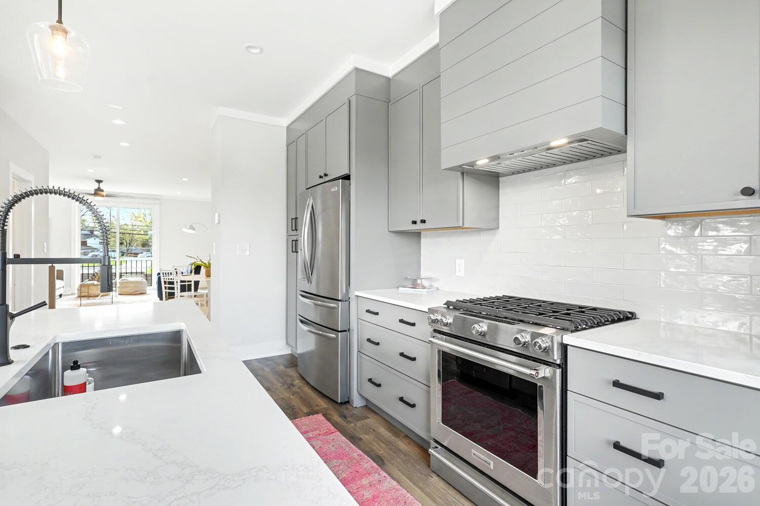 Elizabeth - Residential