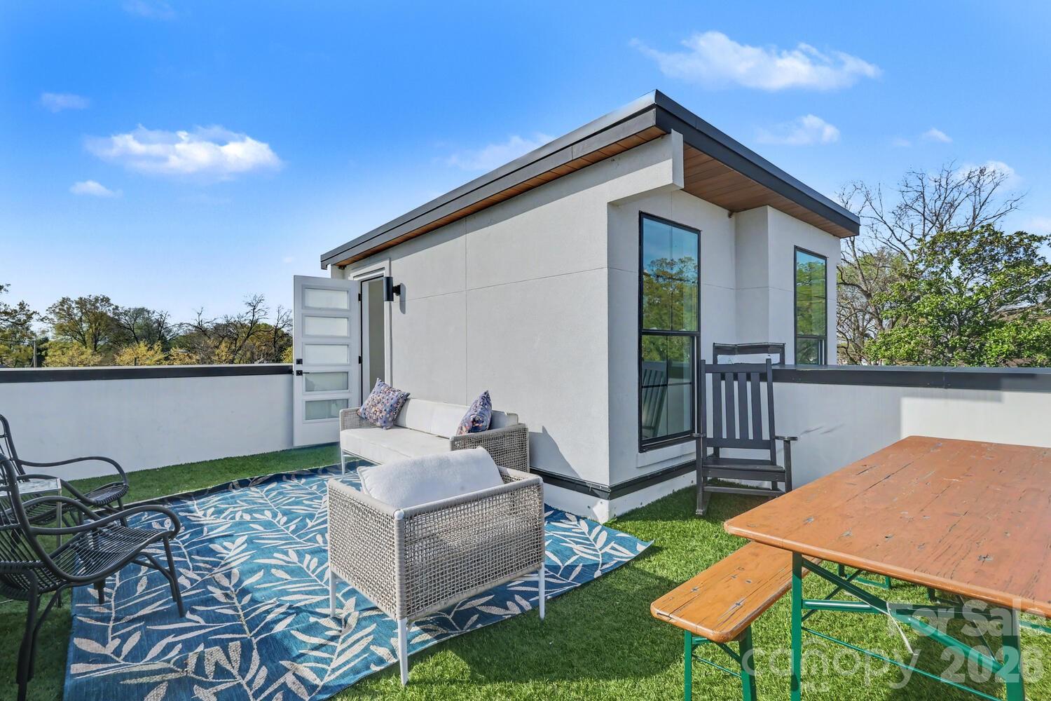 Elizabeth - Residential