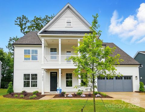 2027 Cedar Falls Drive 75 Waxhaw NC 28173