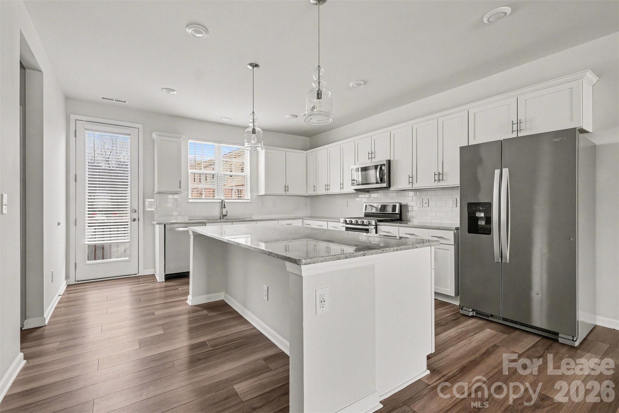 10016 Hemingway Place