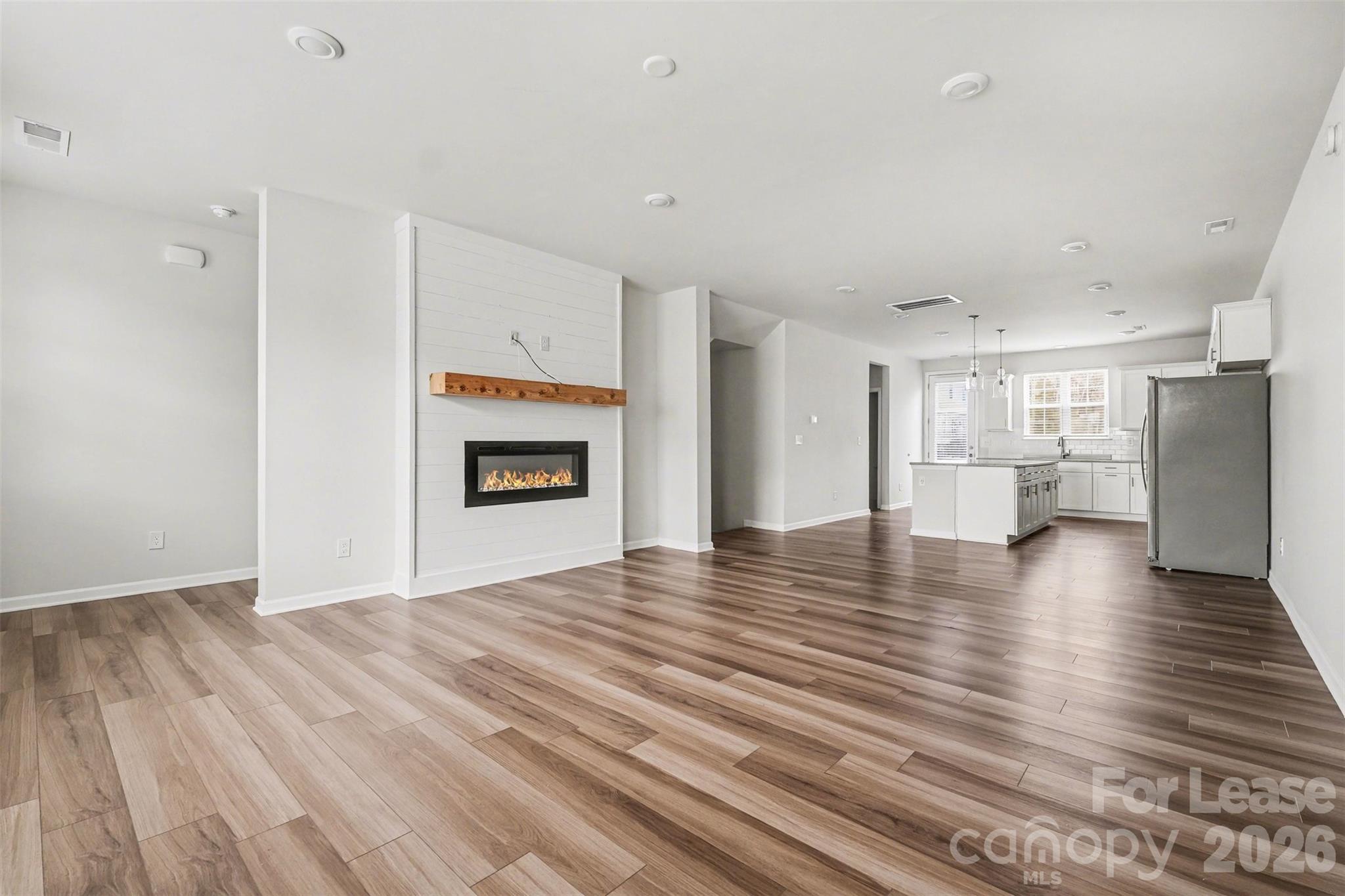 10016 Hemingway Place