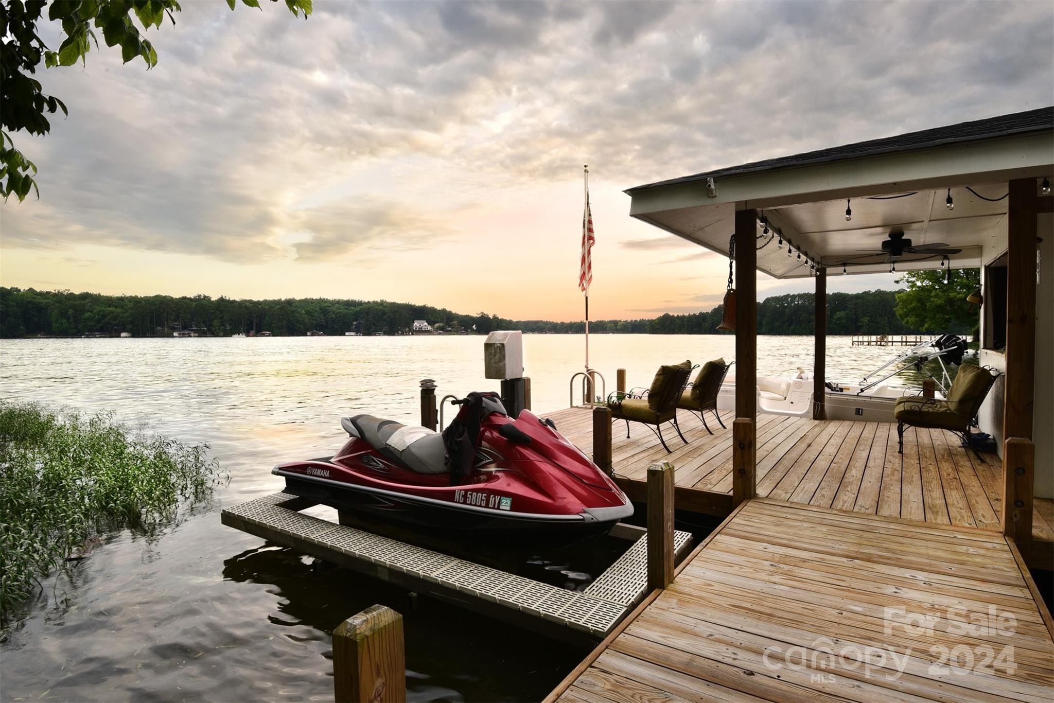 Lakeside - Residential