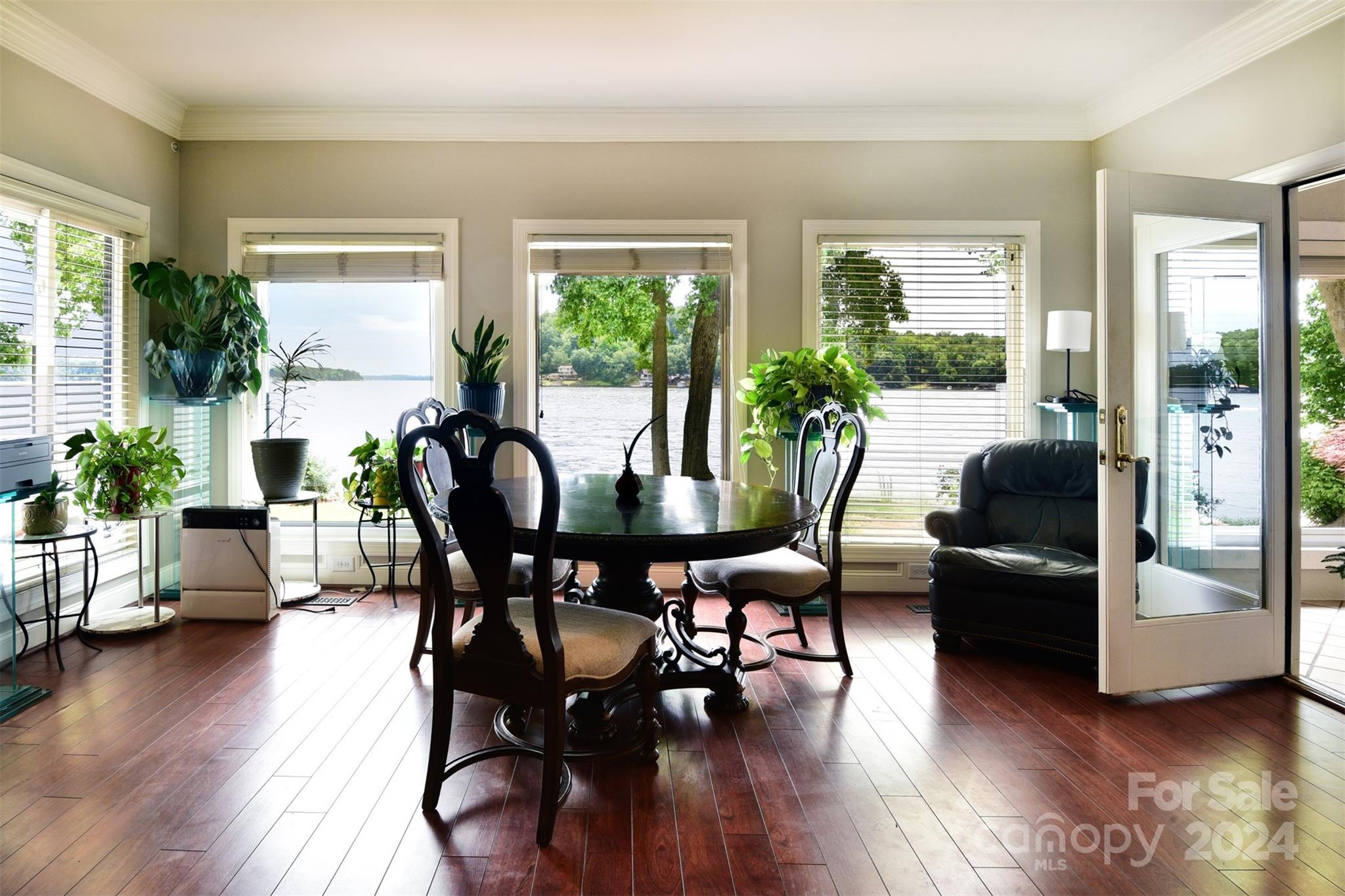 Lakeside - Residential