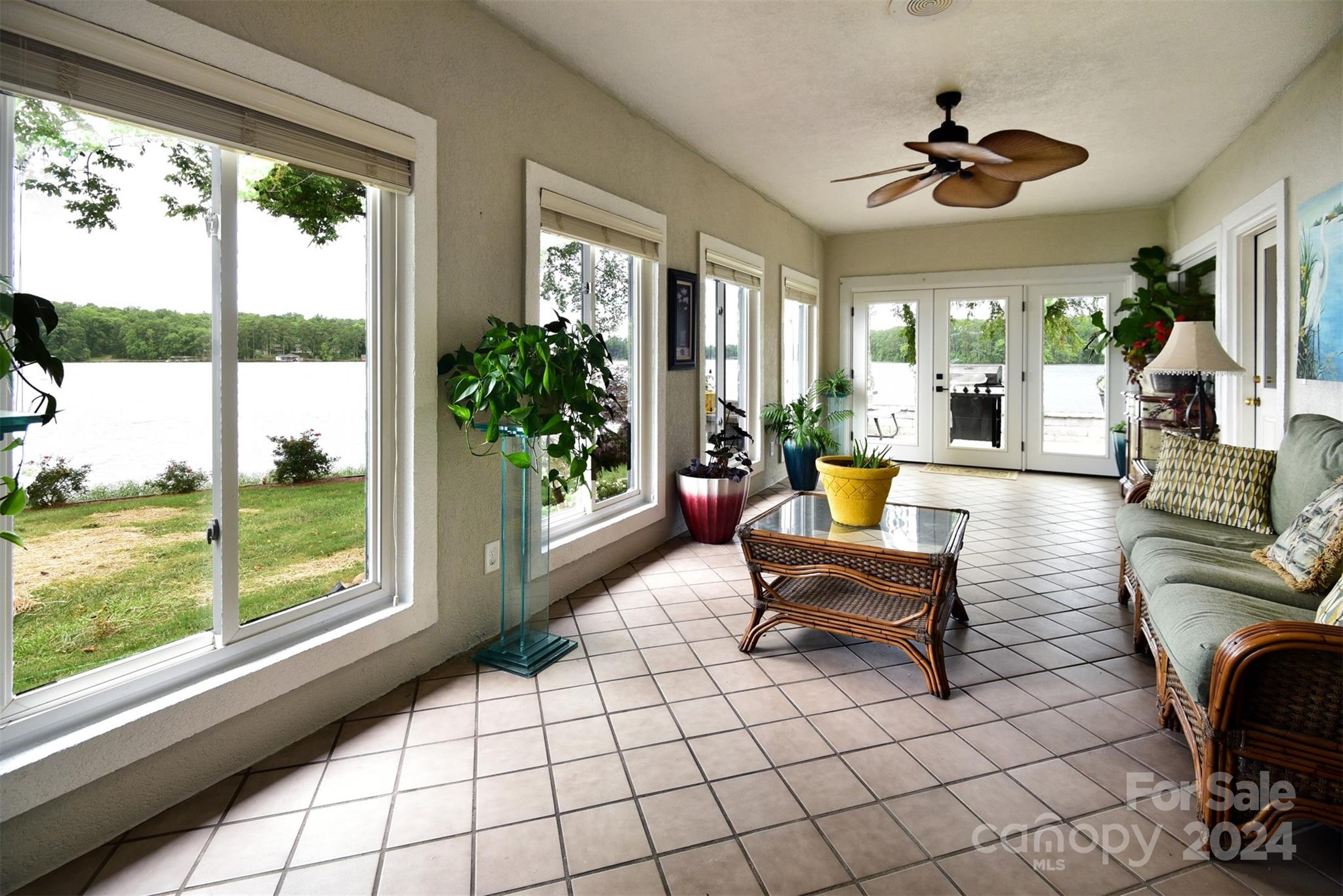 Lakeside - Residential