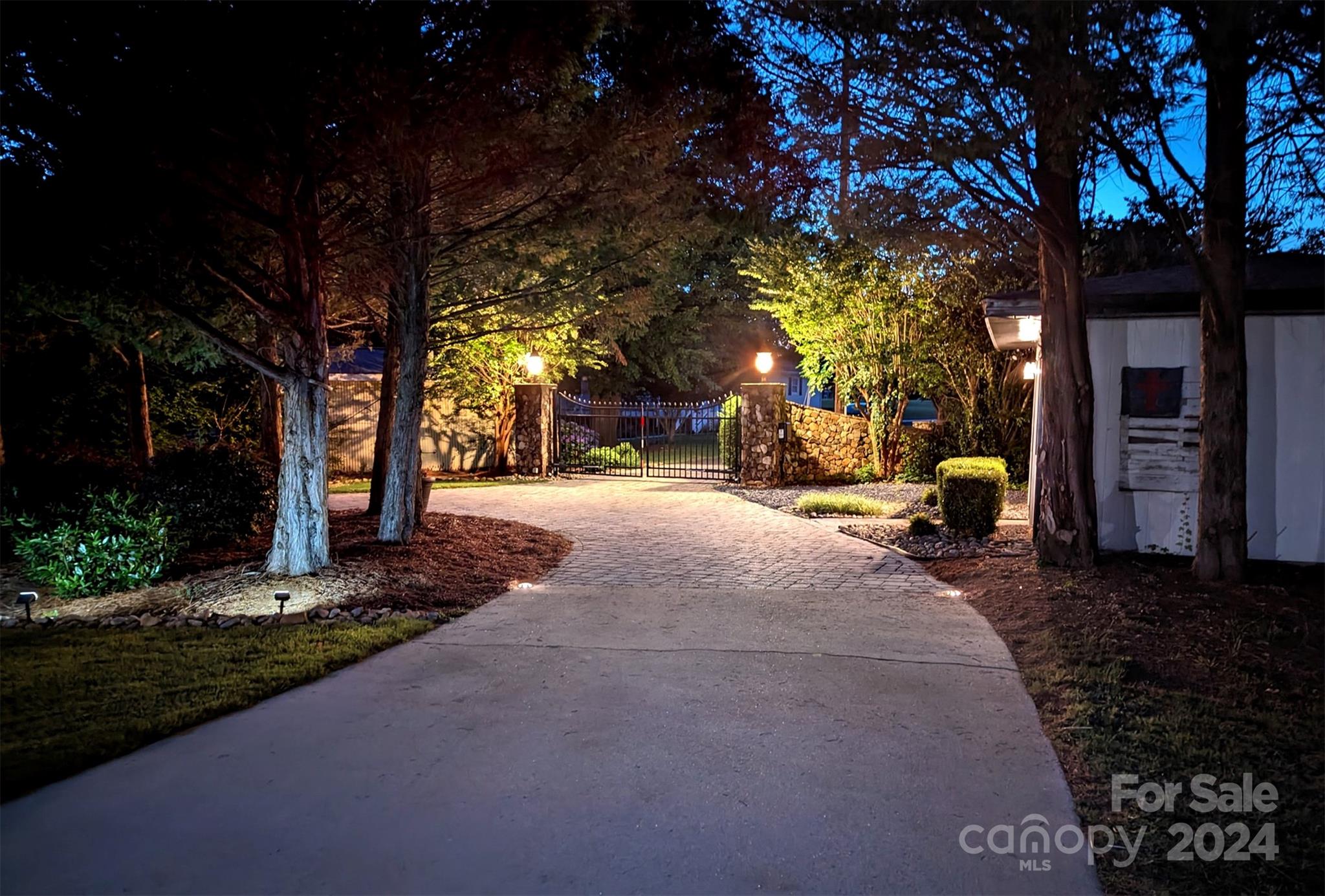 Lakeside - Residential