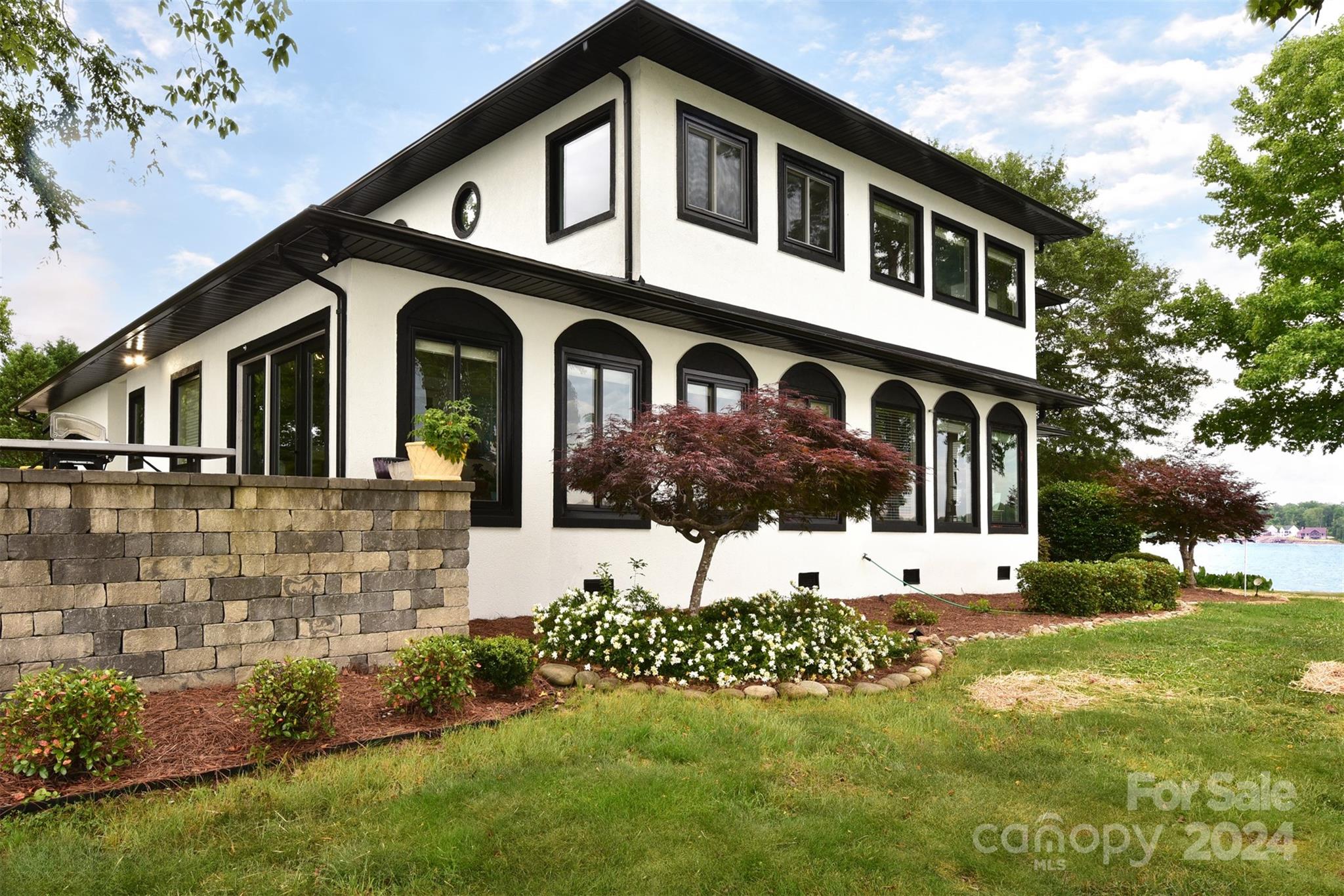 Lakeside - Residential