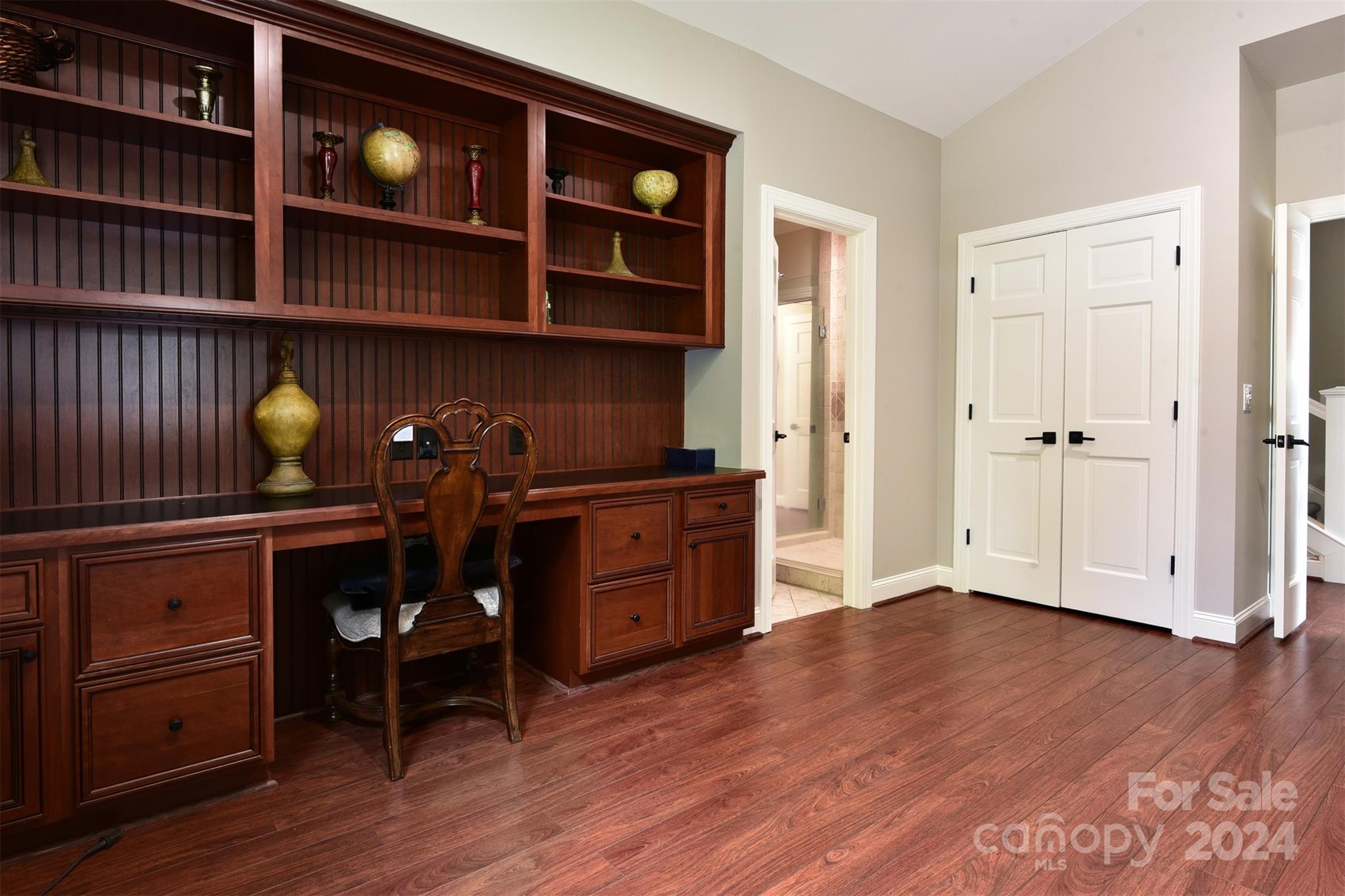 Lakeside - Residential