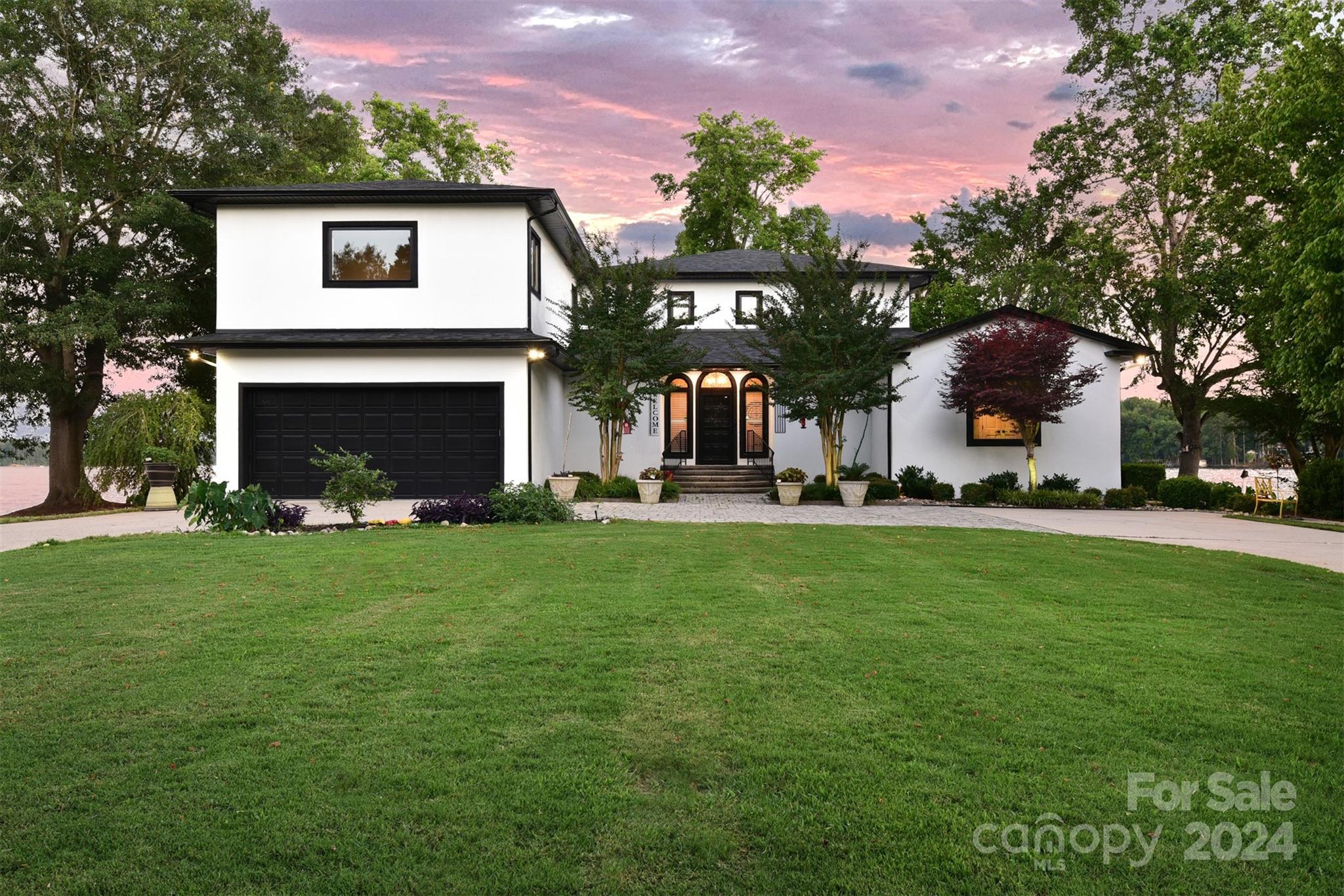 Lakeside - Residential