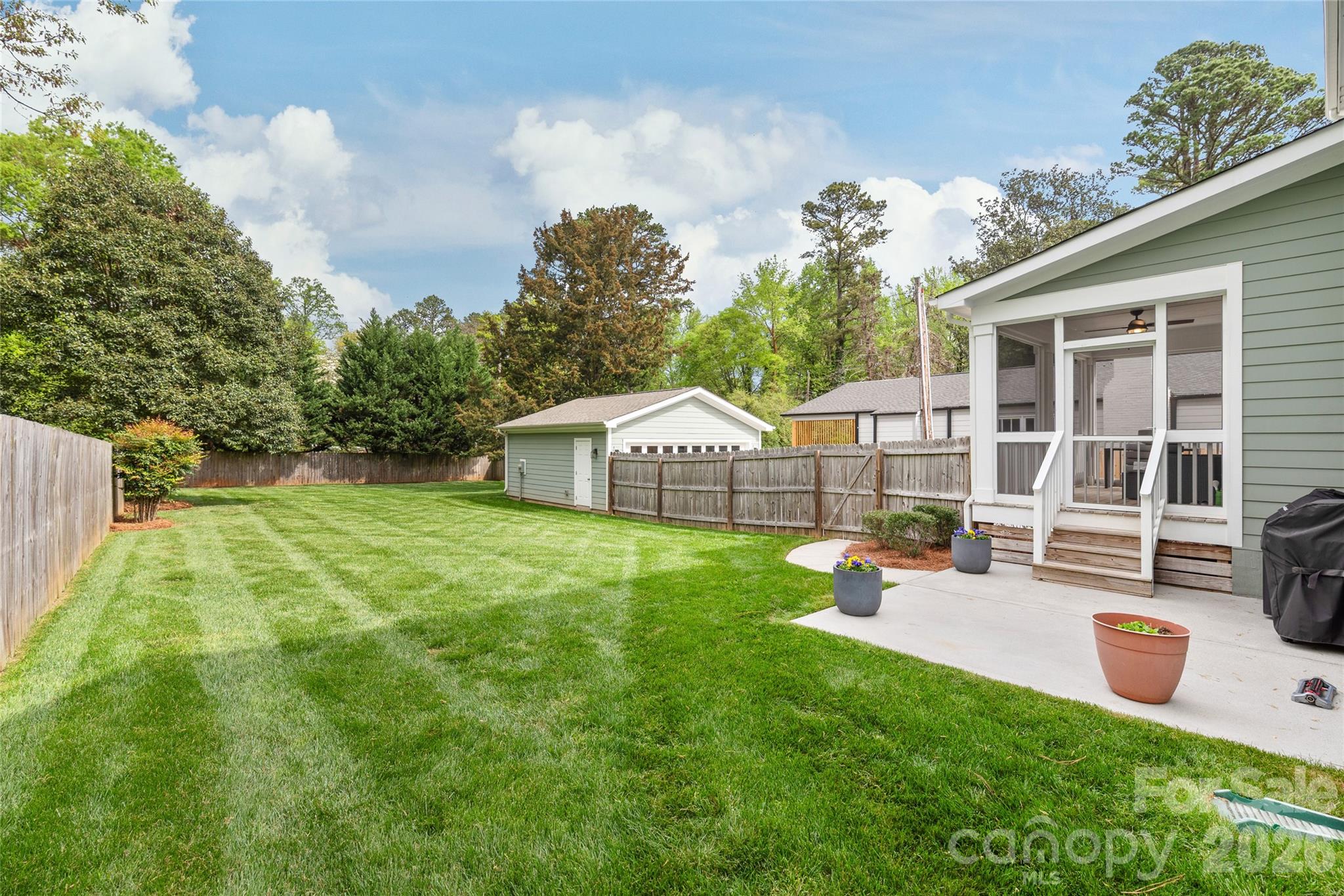 Merry Oaks - Residential