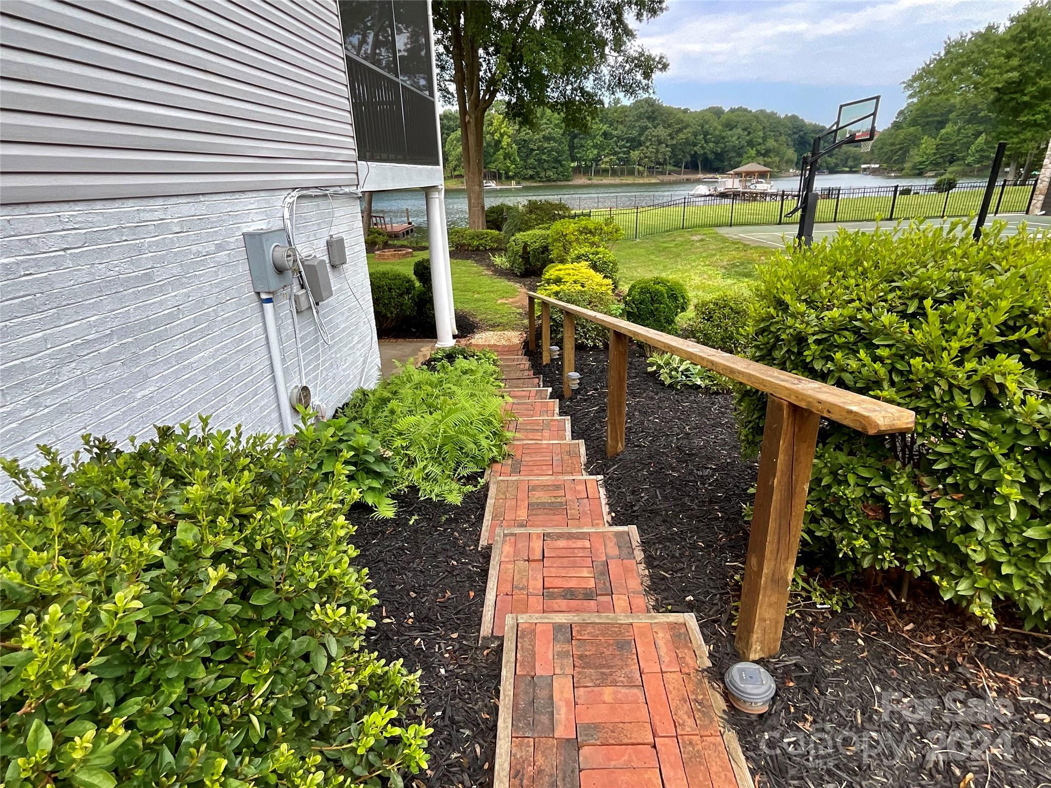 Spring Run - Residential