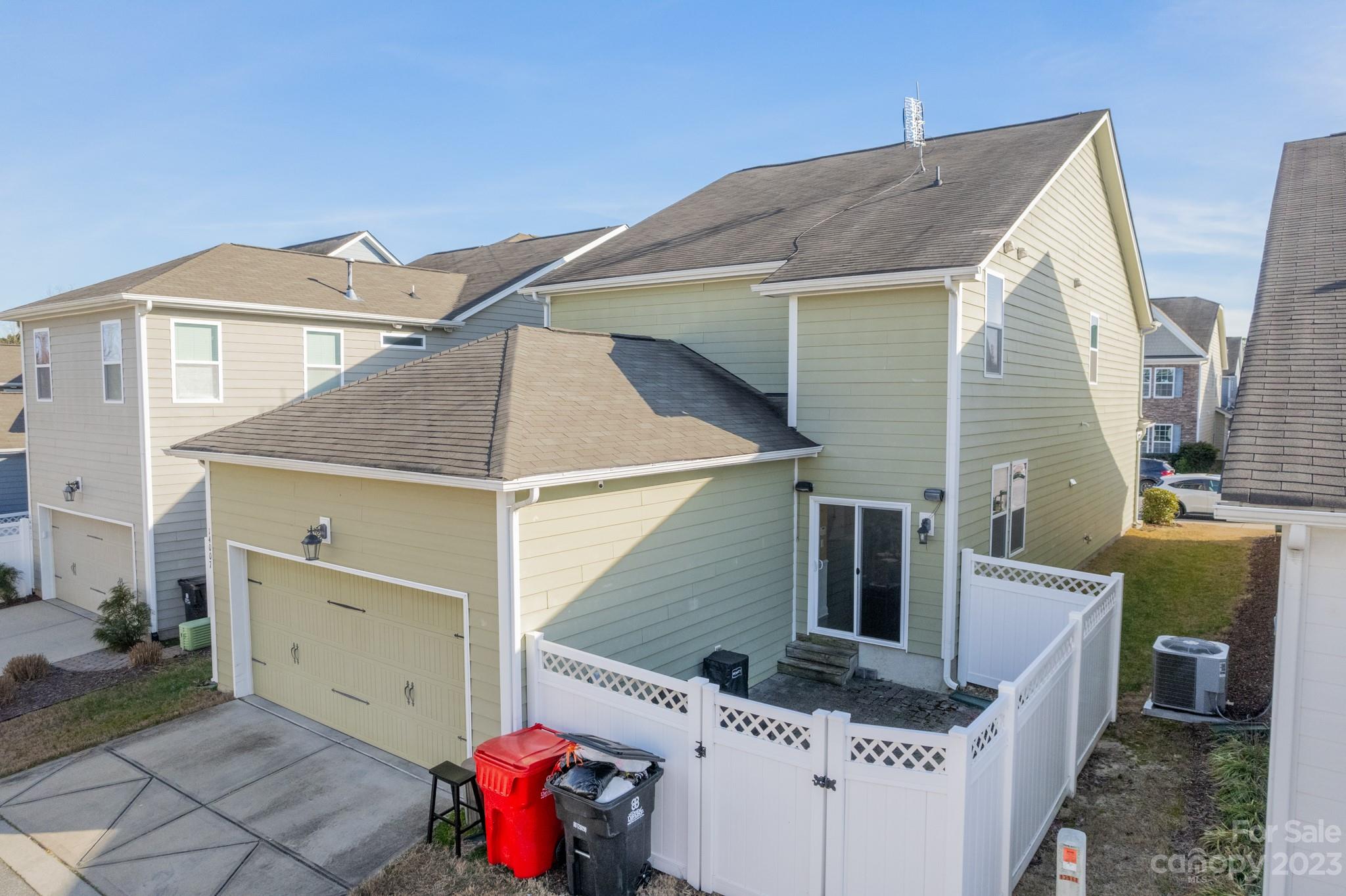 Summers Walk - Residential