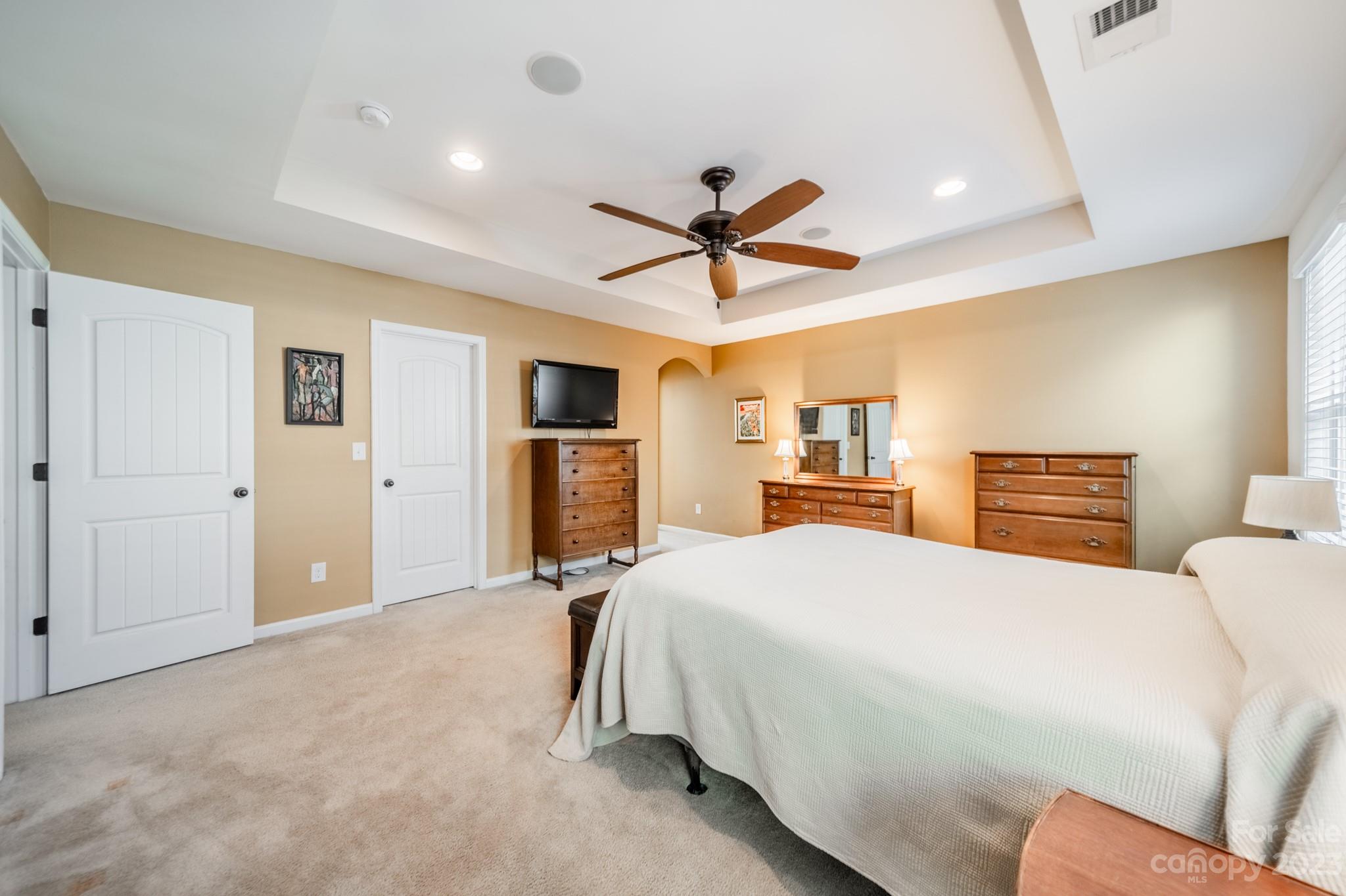 Summers Walk - Residential