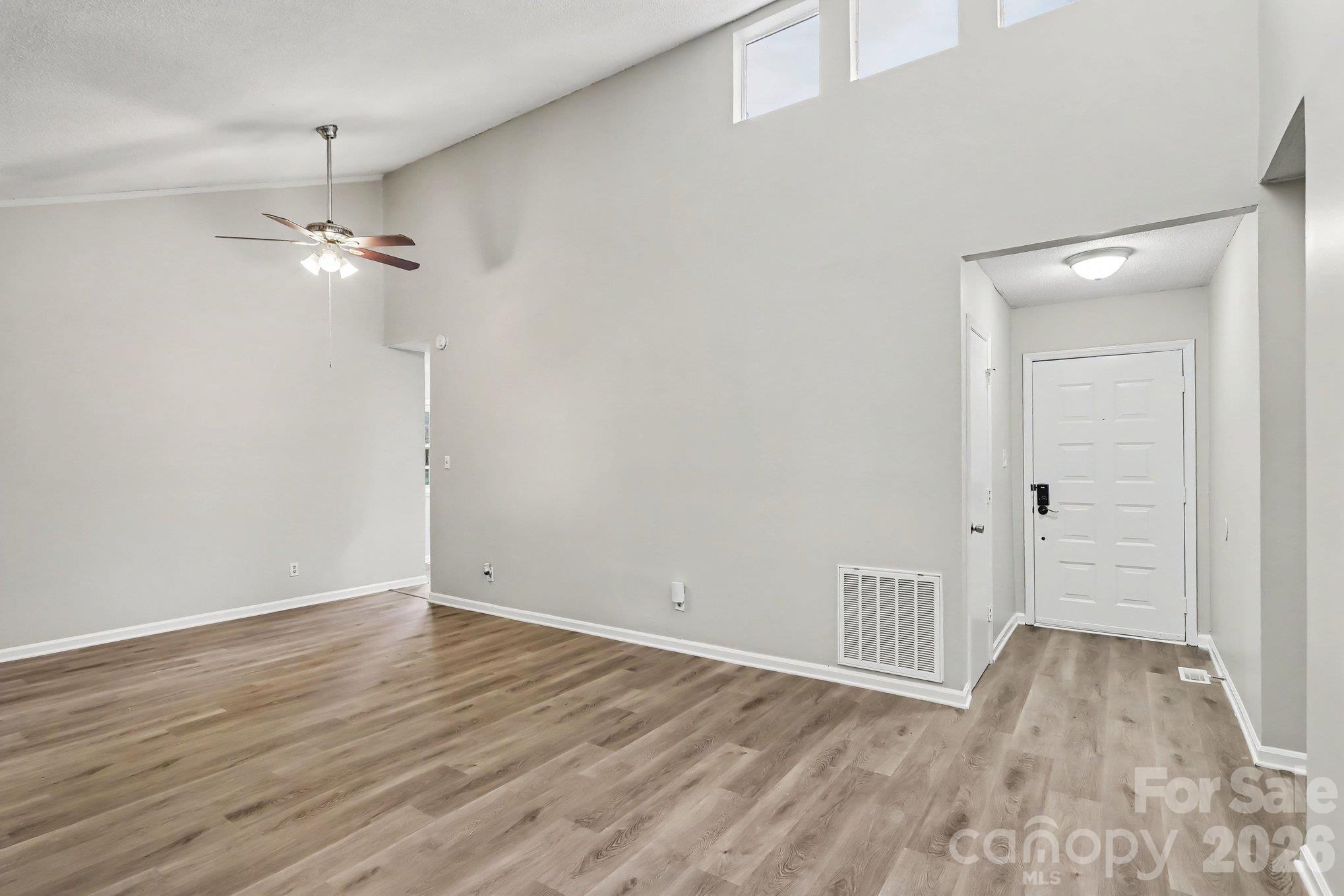 5107 Rolling Oak Lane
