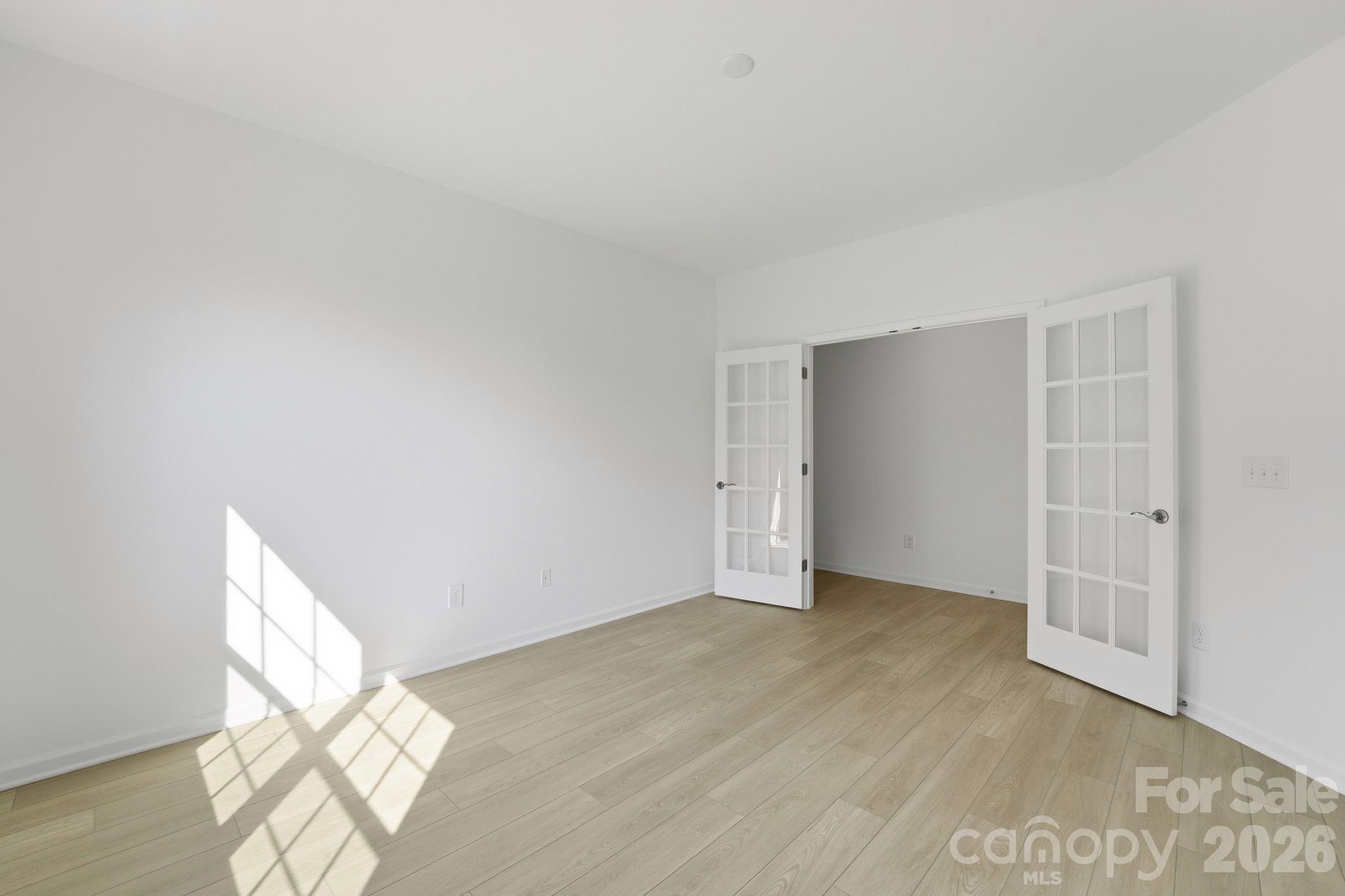 Roselyn - Residential