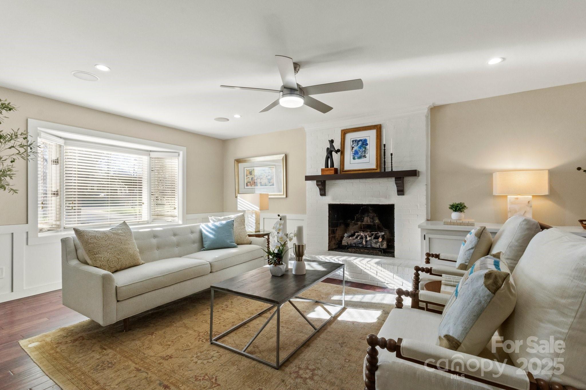 Carmel Woods - Residential