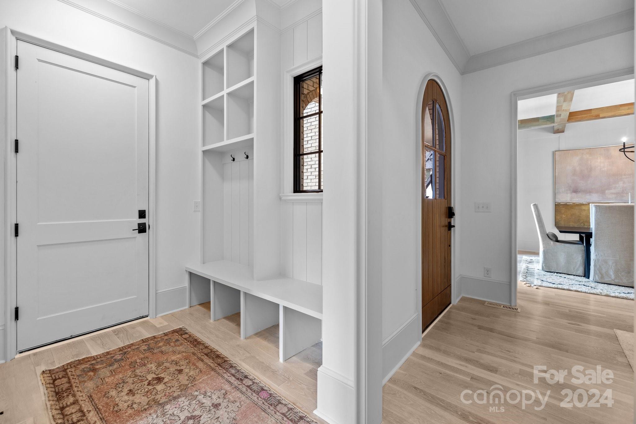 Chateau Sardis - Residential